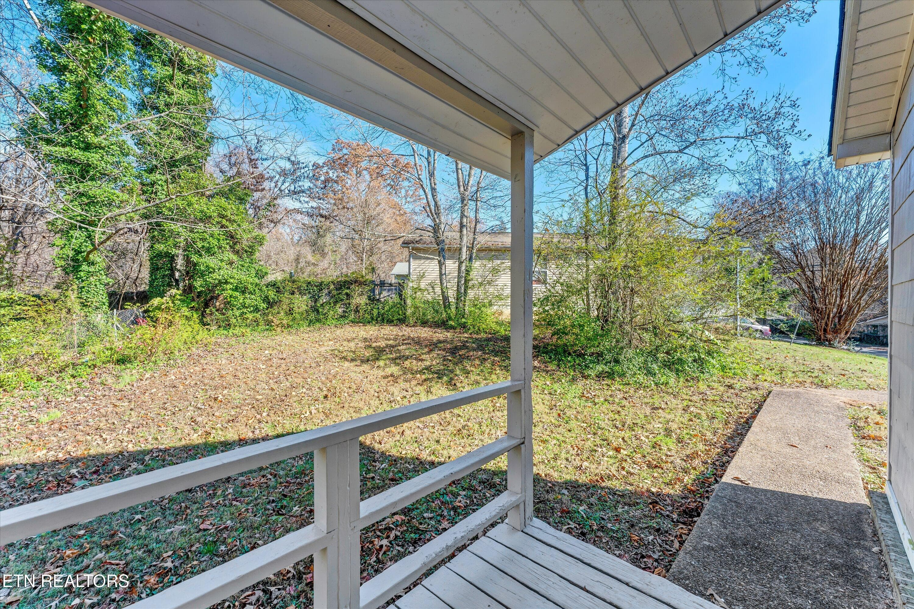 27-558 - 560 W Outer Dr-27 - 558/560 W Outer Drive, Oak Ridge, TN 37830
