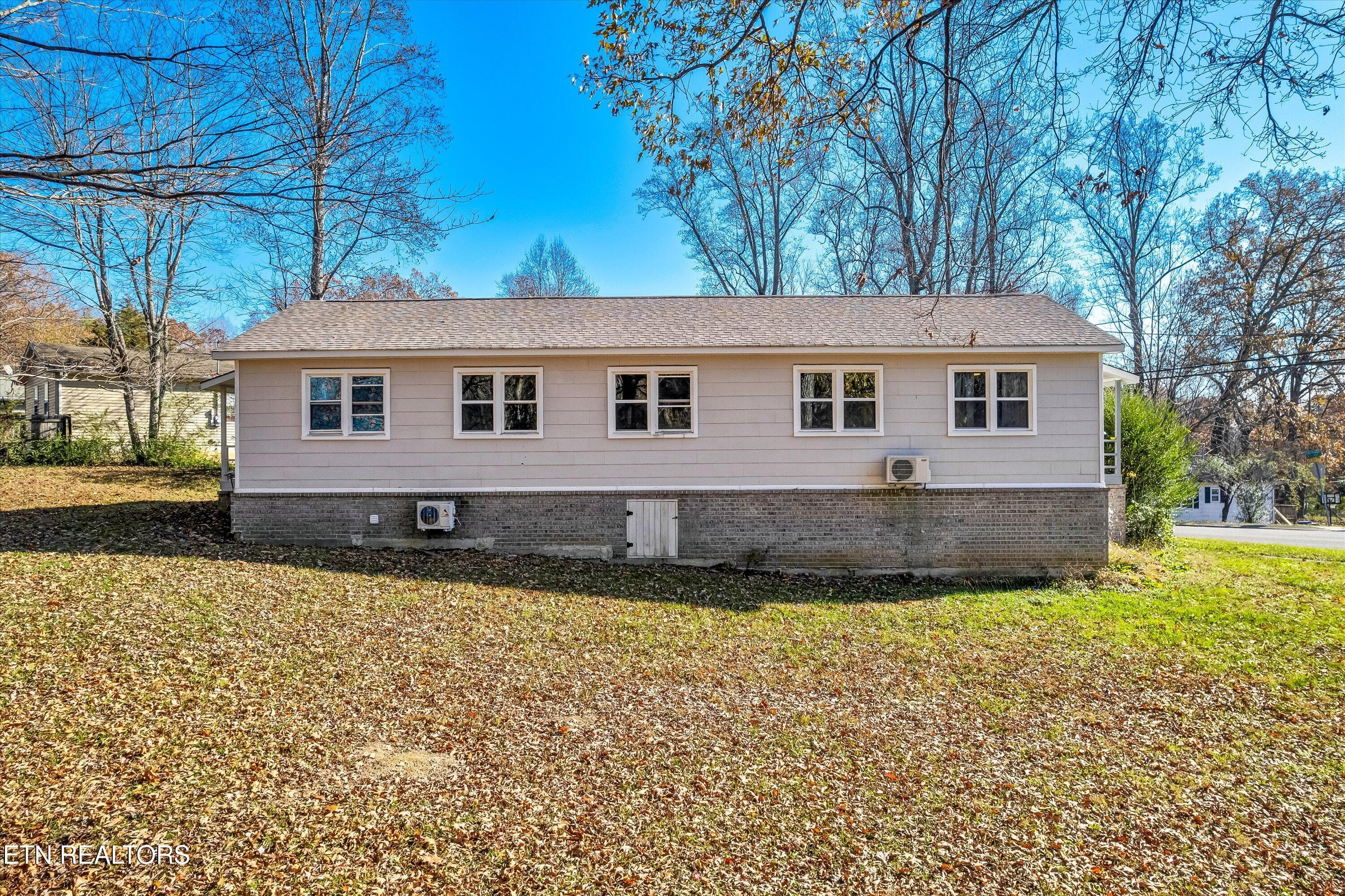 29-558 - 560 W Outer Dr-29 - 558/560 W Outer Drive, Oak Ridge, TN 37830