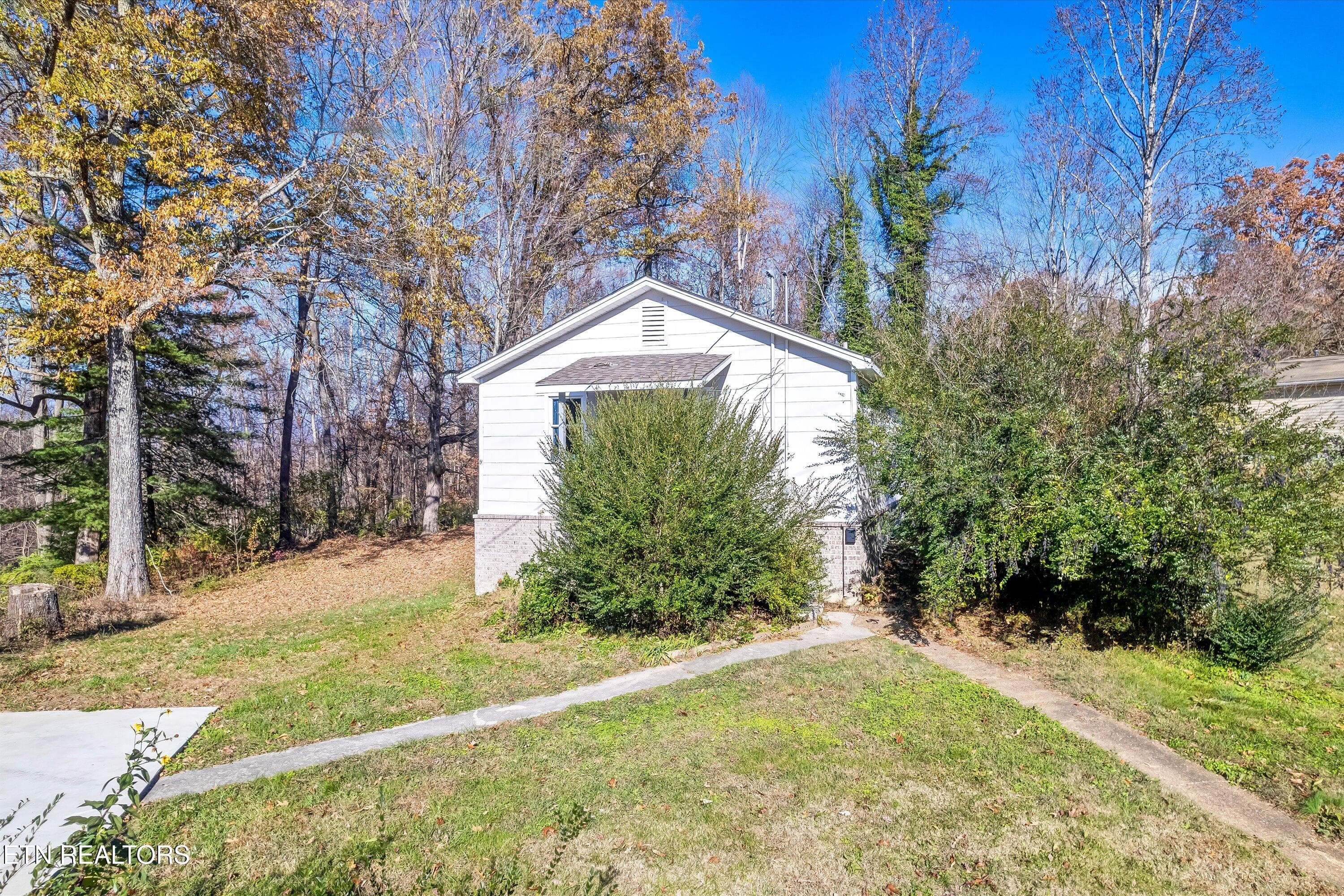30-558 - 560 W Outer Dr-30 - 558/560 W Outer Drive, Oak Ridge, TN 37830