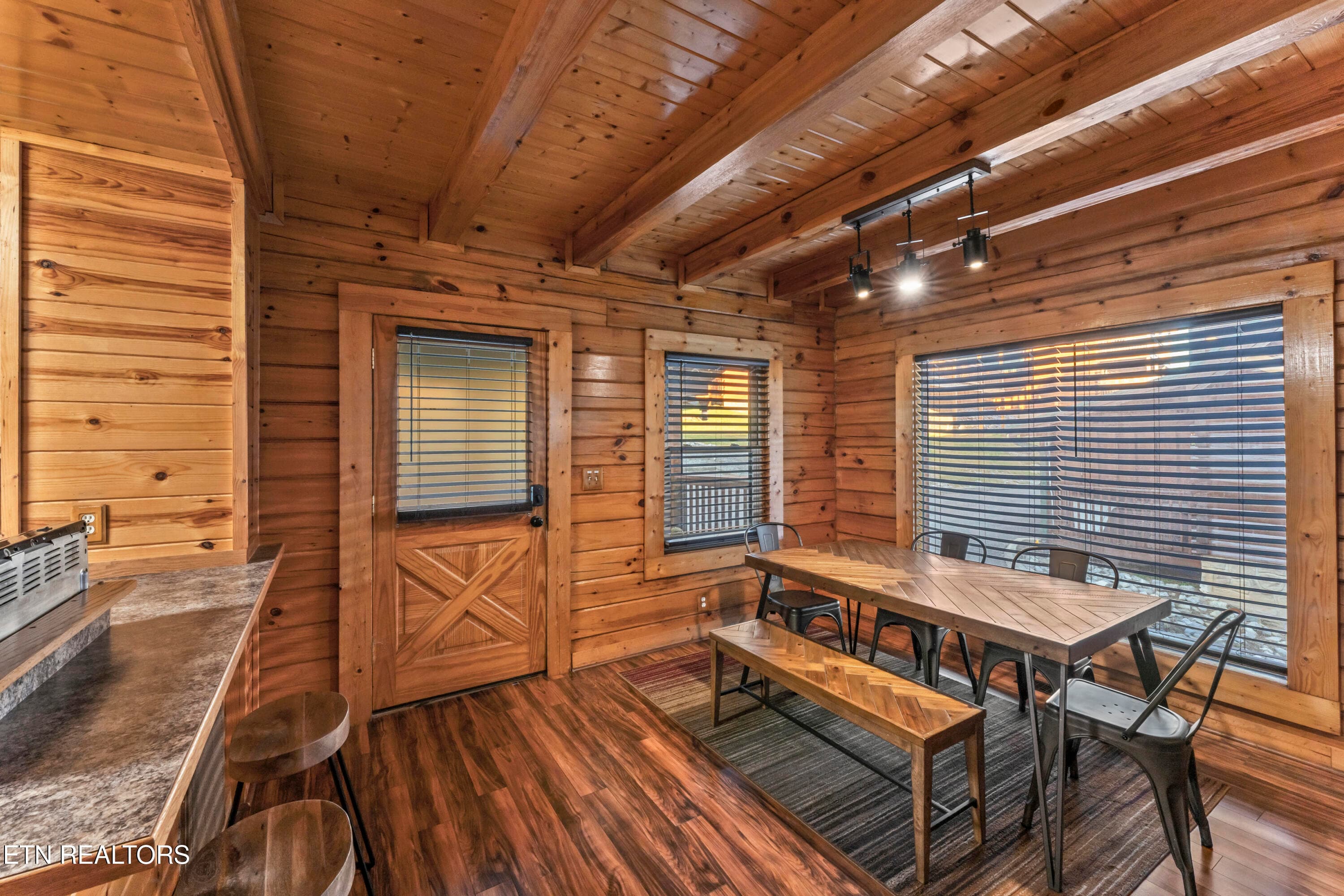 Dining Area Main Floor - 526 Blackberry Ridge Way, Pigeon Forge, TN 37863