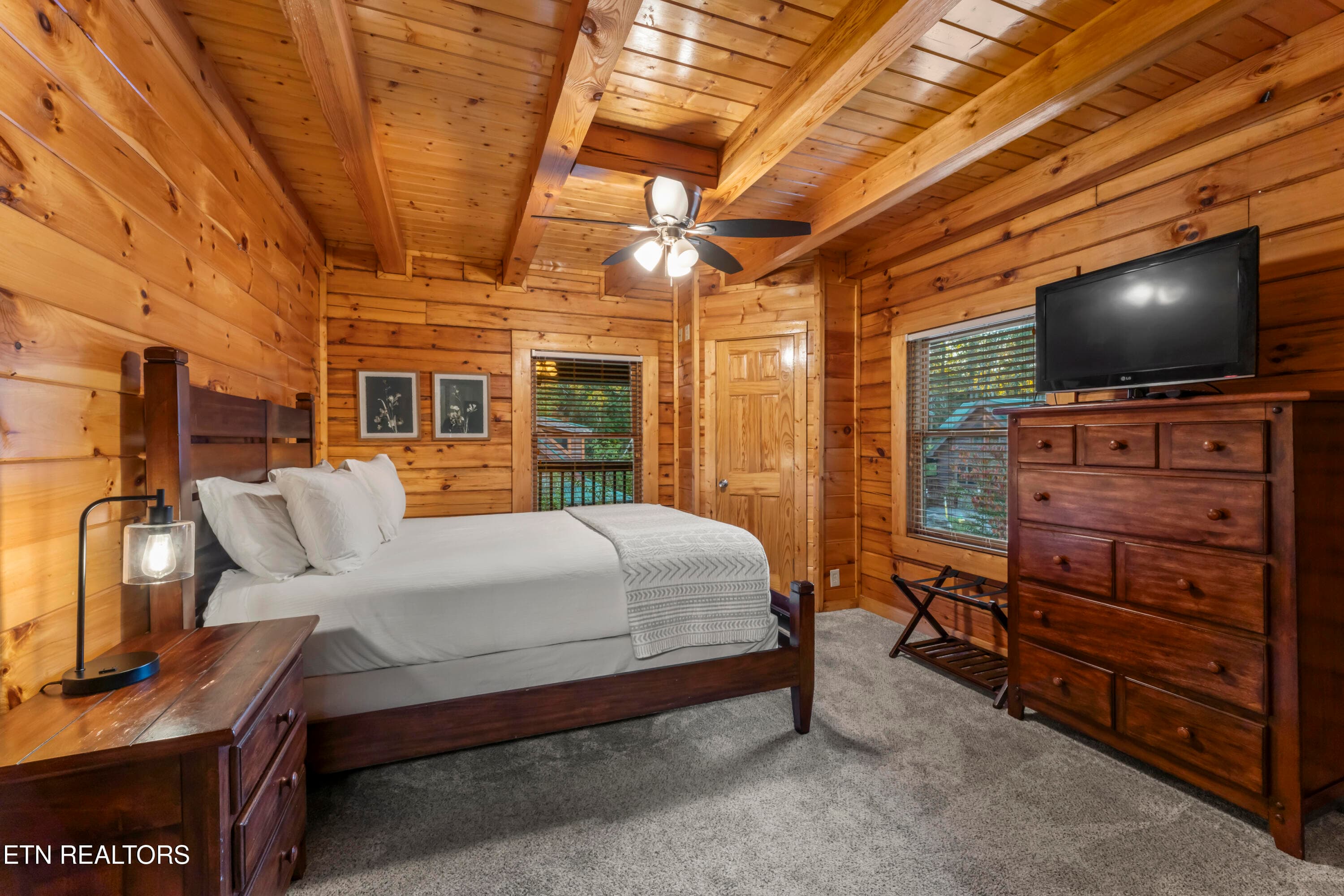 Bedroom #1 Main Floor - 526 Blackberry Ridge Way, Pigeon Forge, TN 37863