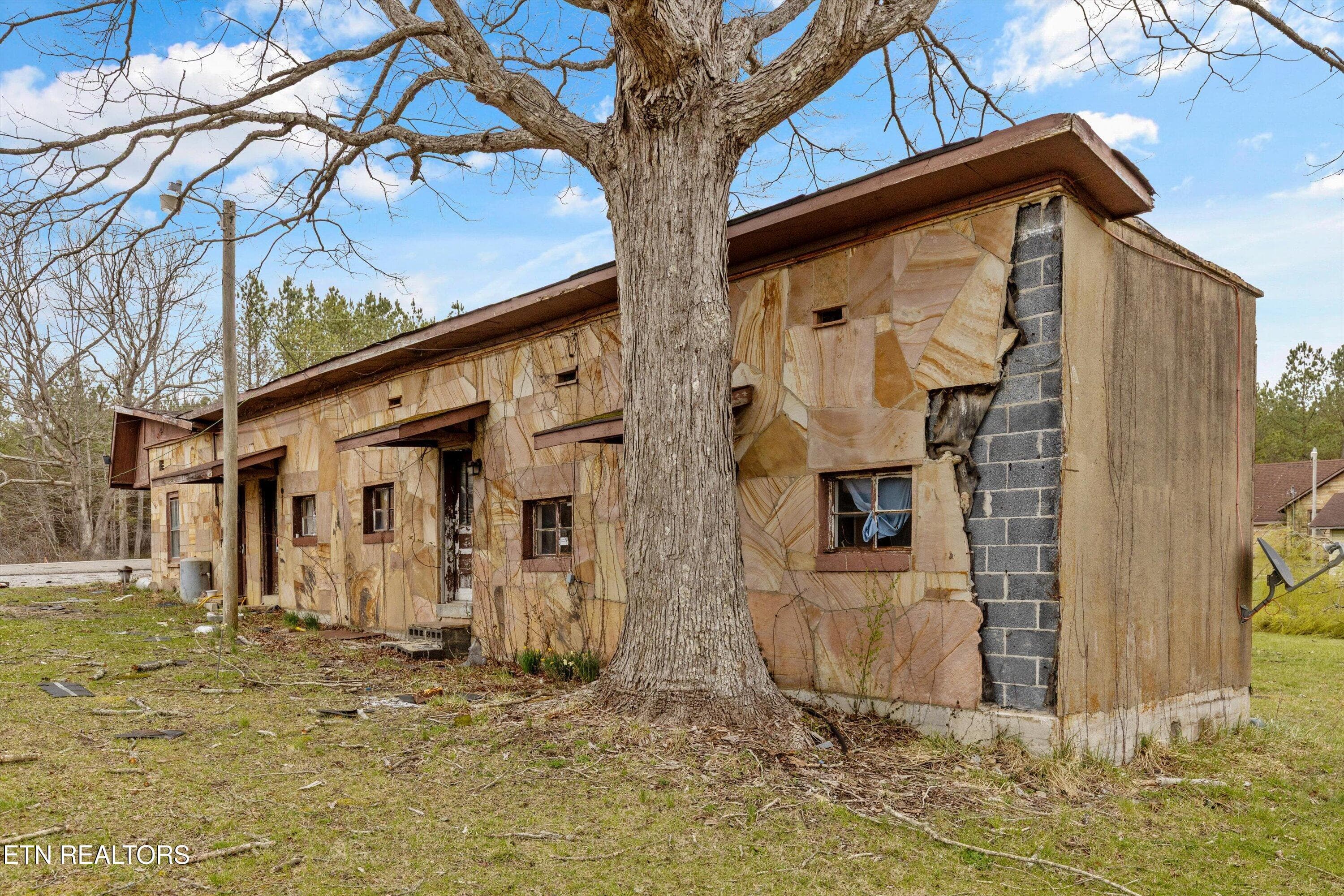 Exterior - 9476 Morgan County Hwy, Sunbright, TN 37872