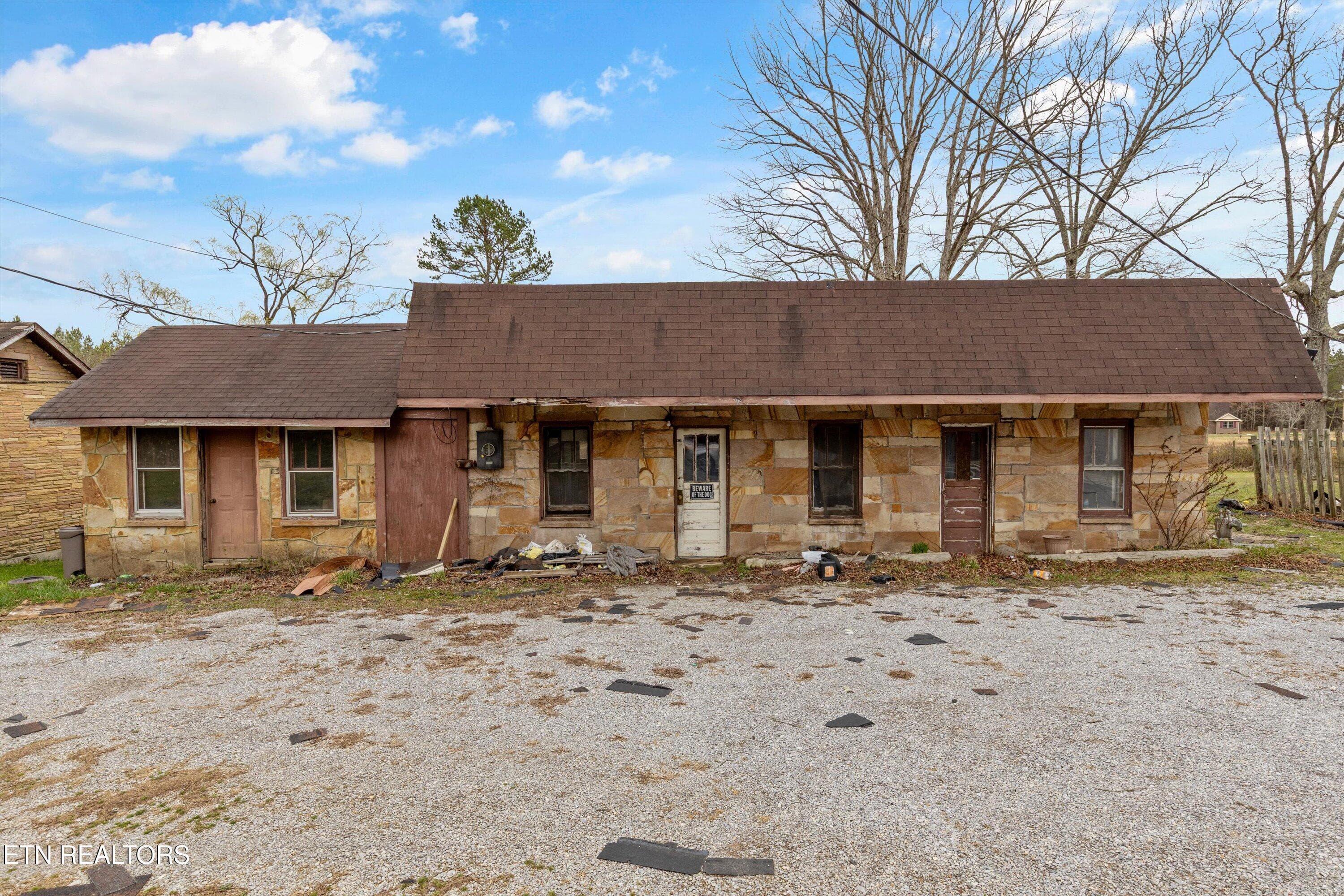 Exterior - 9476 Morgan County Hwy, Sunbright, TN 37872