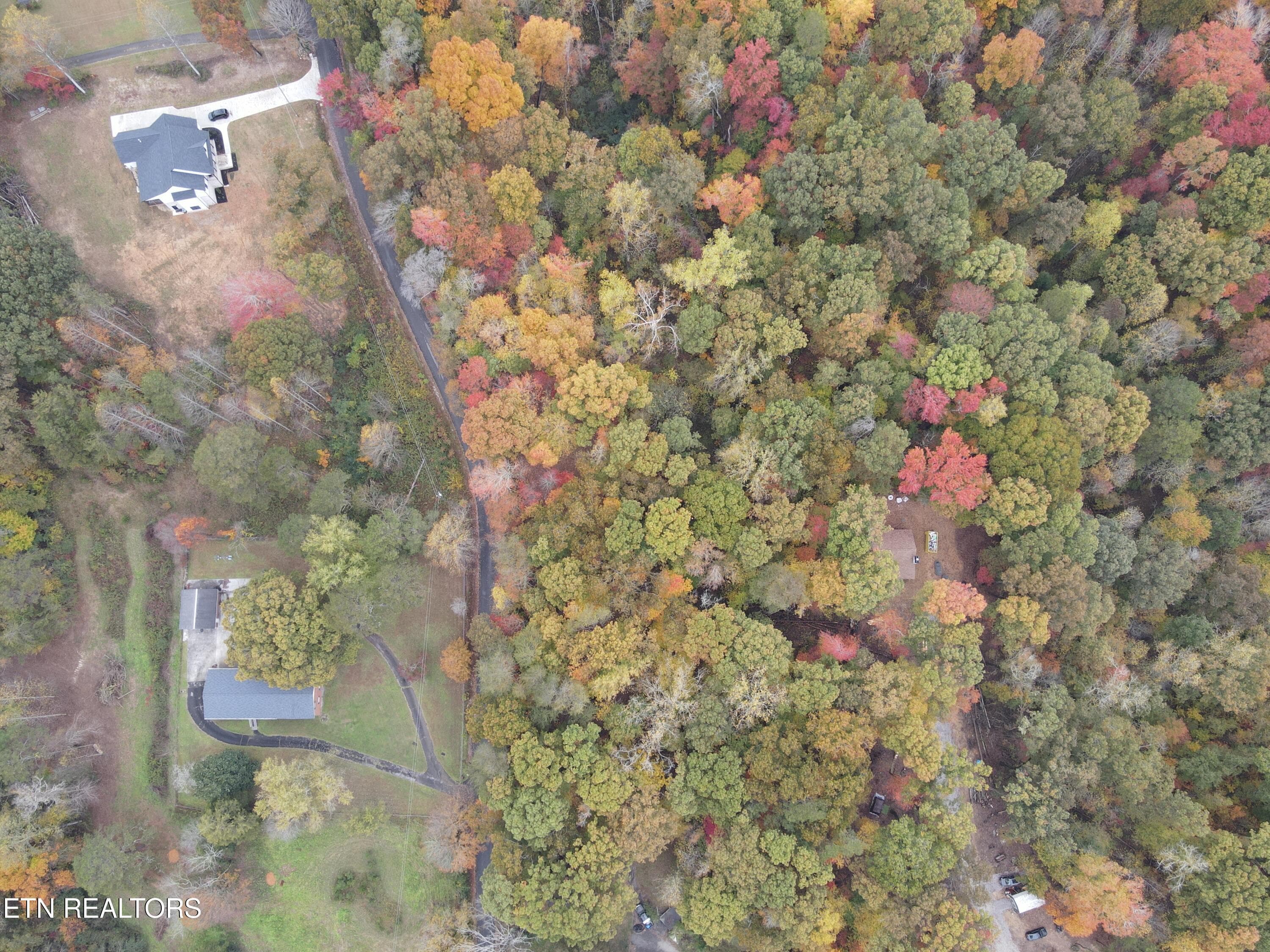 DJI_0333 - 118 Pleasant View Loop Rd, Clinton, TN 37716, Clinton
