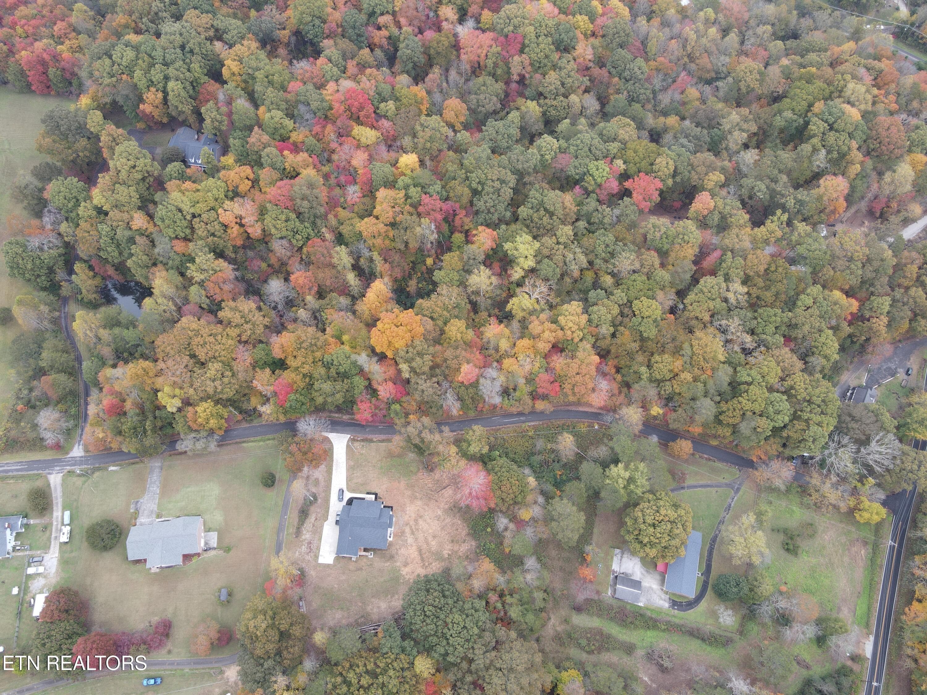 DJI_0343 - 118 Pleasant View Loop Rd, Clinton, TN 37716, Clinton