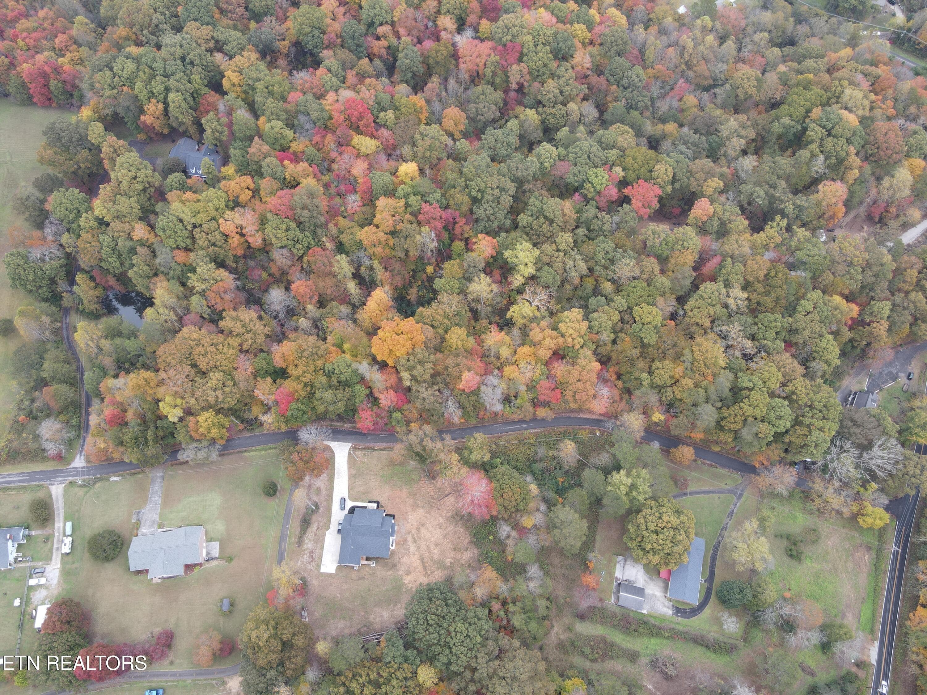 DJI_0344 - 118 Pleasant View Loop Rd, Clinton, TN 37716, Clinton