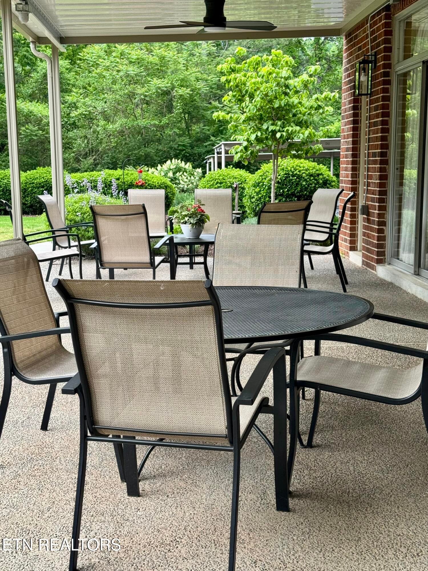Patio Common Area - 1414 Continental Drive 302, Chattanooga, TN 37405, Chattanooga