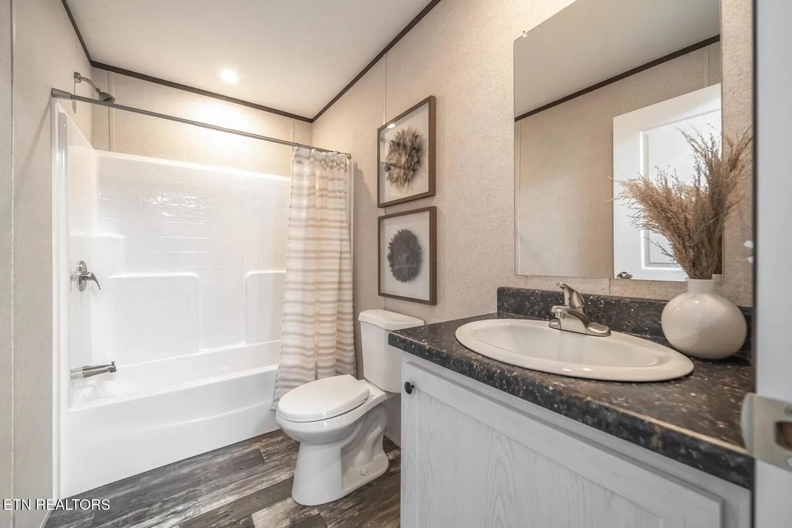 Chruchill-Prime-Bath (002) - 501 Wani Village Rd, Rutledge, TN 37861