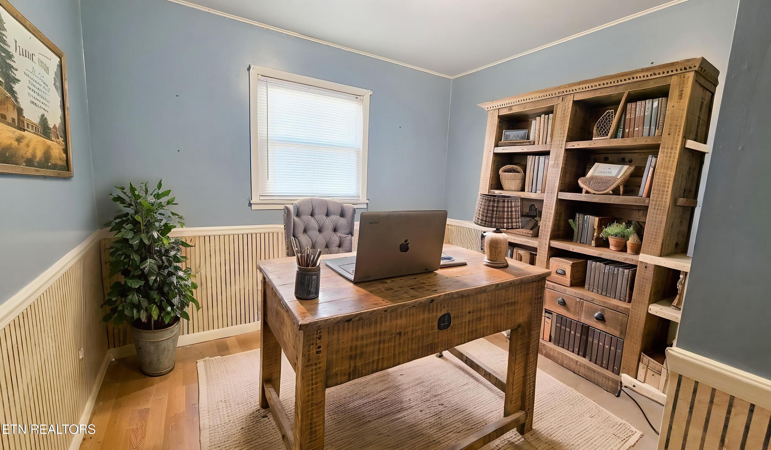 GUEST ROOM III - 35 McDonald Rd, Midway, TN 37809