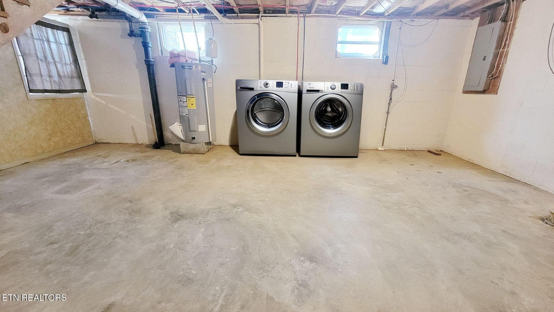BASEMENT LAUNDRY - 35 McDonald Rd, Midway, TN 37809