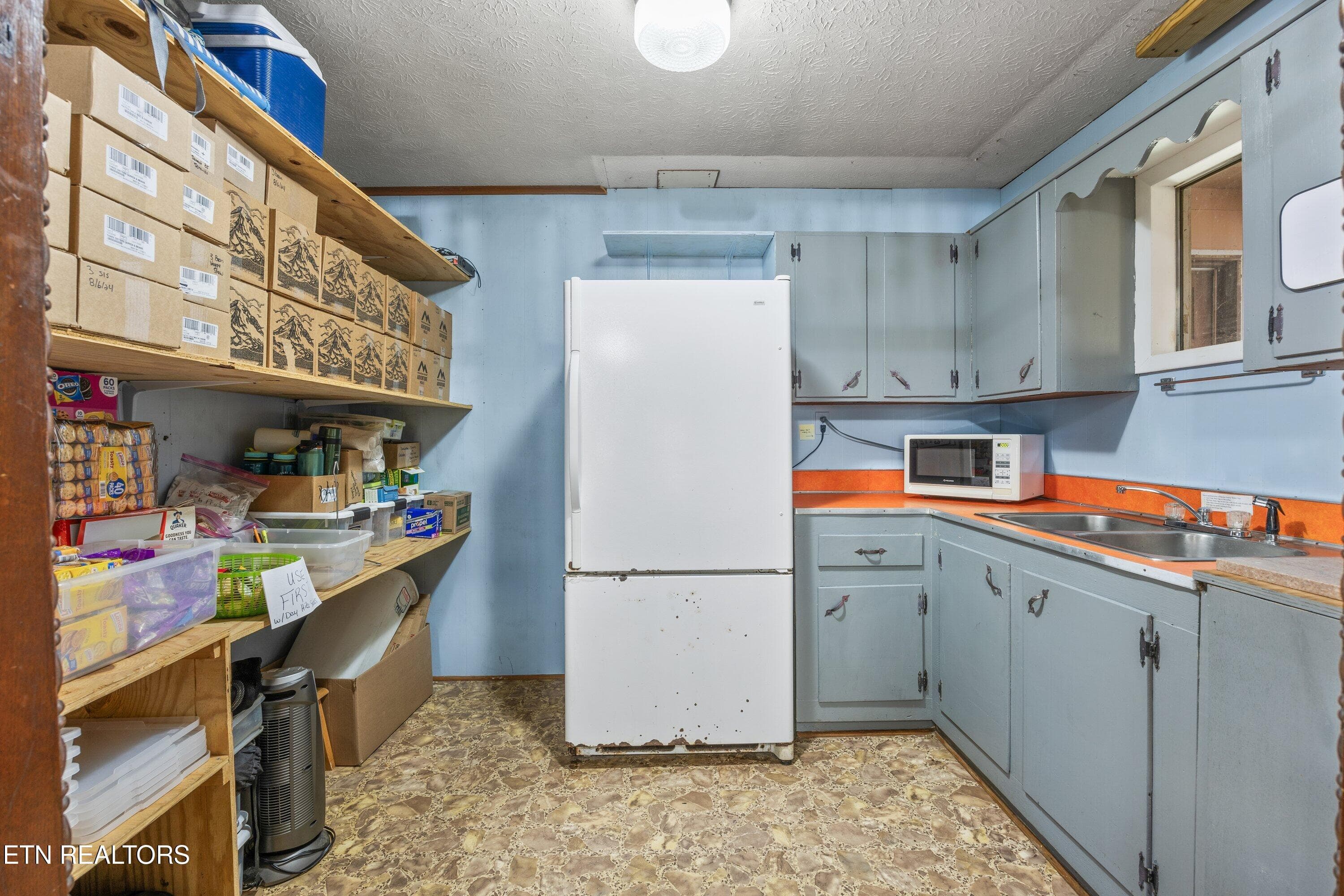 Cottage Kitchen Area - 4413 E Scenic Drive, Gatlinburg, TN 37738, Gatlinburg