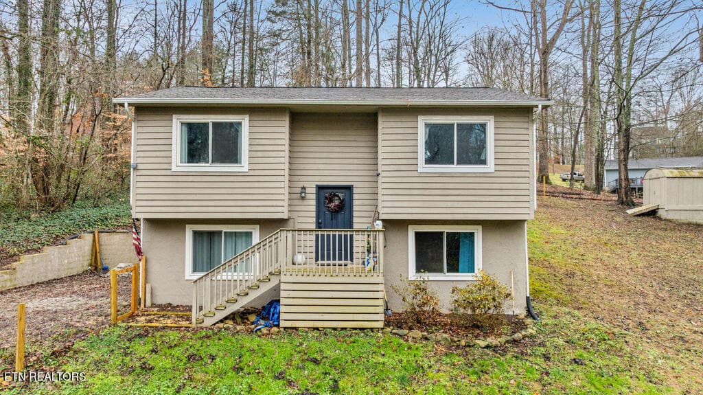 250 McDeerman Road, Jacksboro, TN 37757