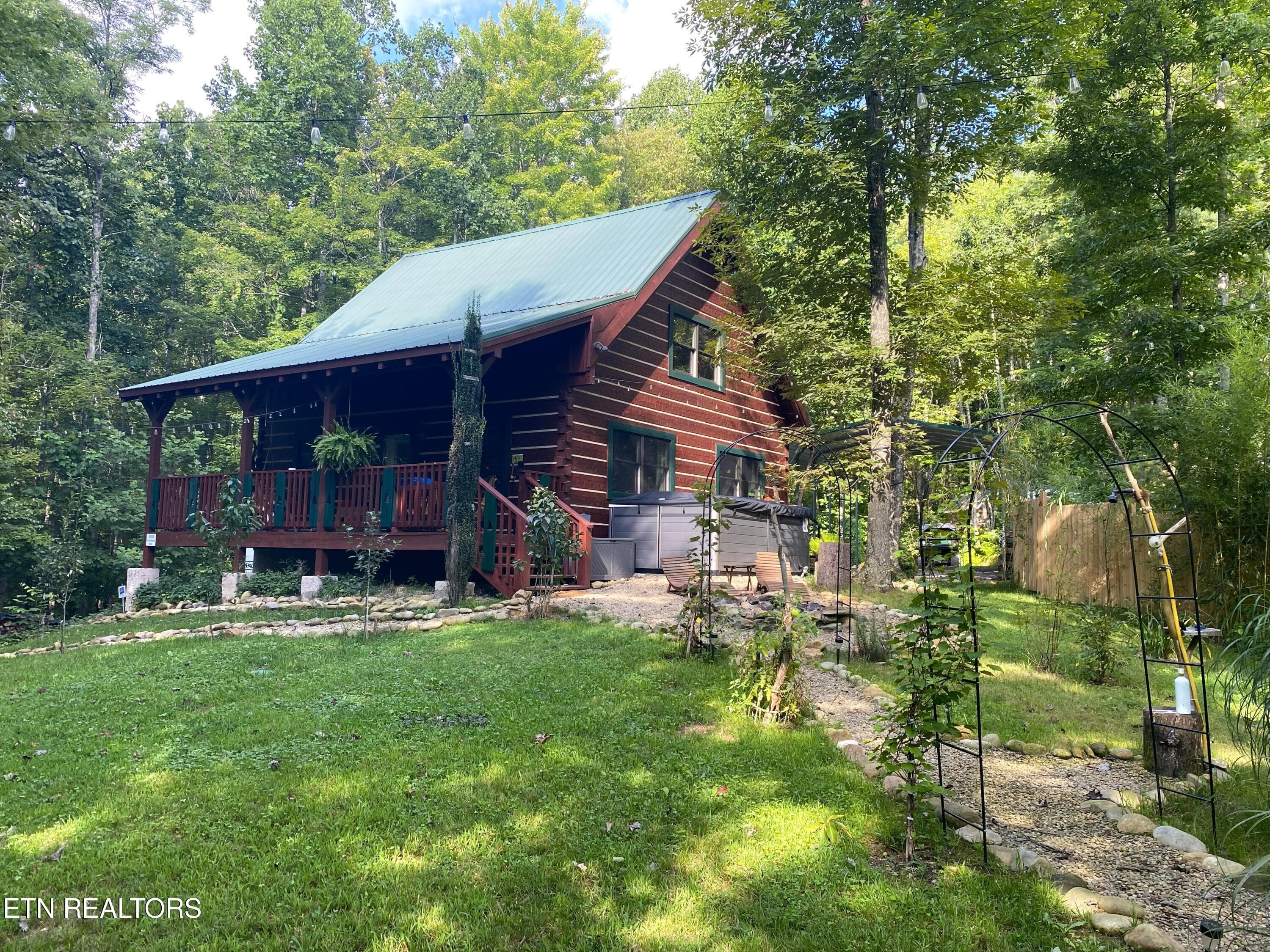 5150 Raven Branch Rd, Del Rio, TN 37727