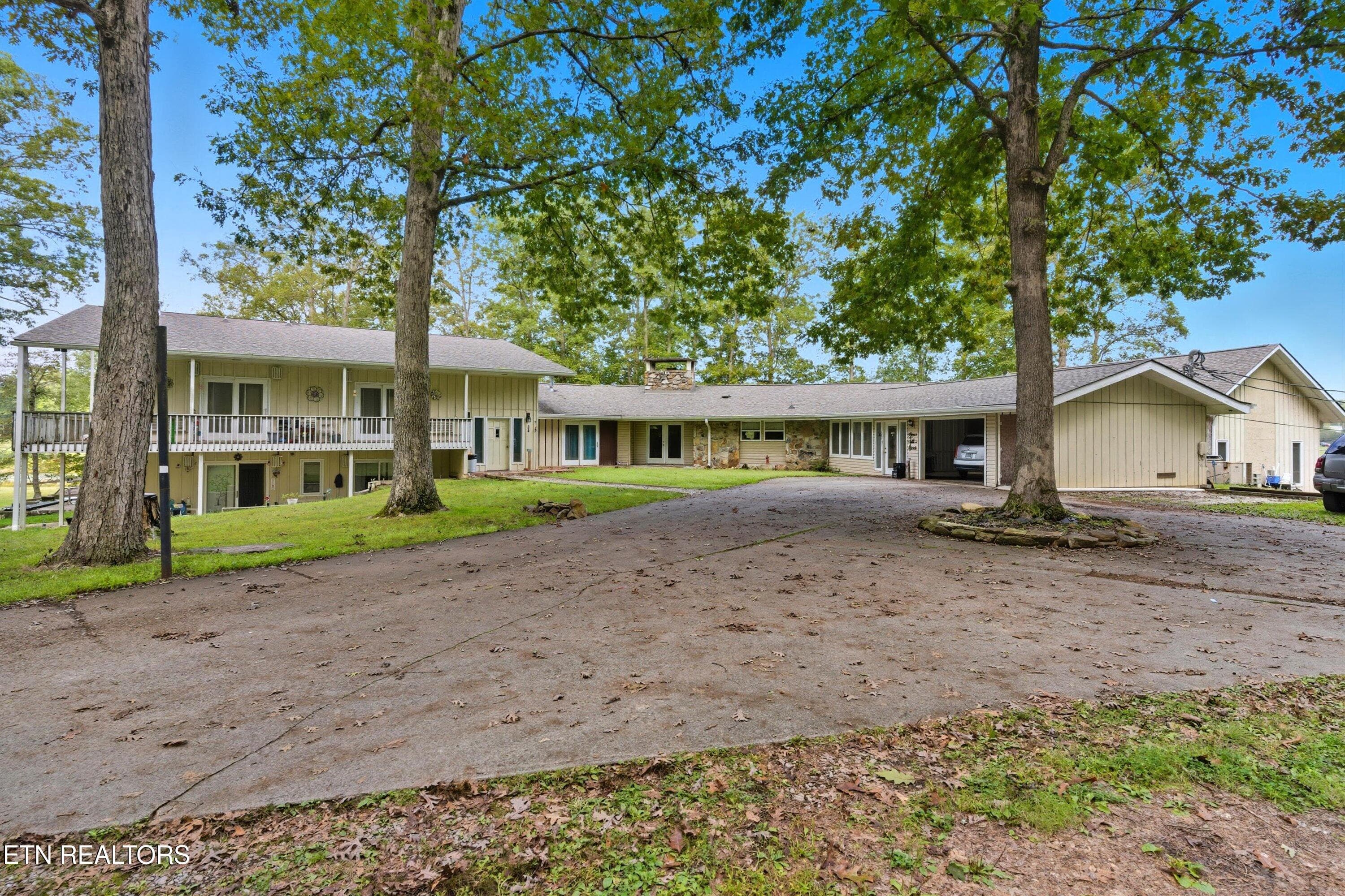 04-605 S Lake Dr-4 - 605 S Lake Drive A, Oneida, TN 37841