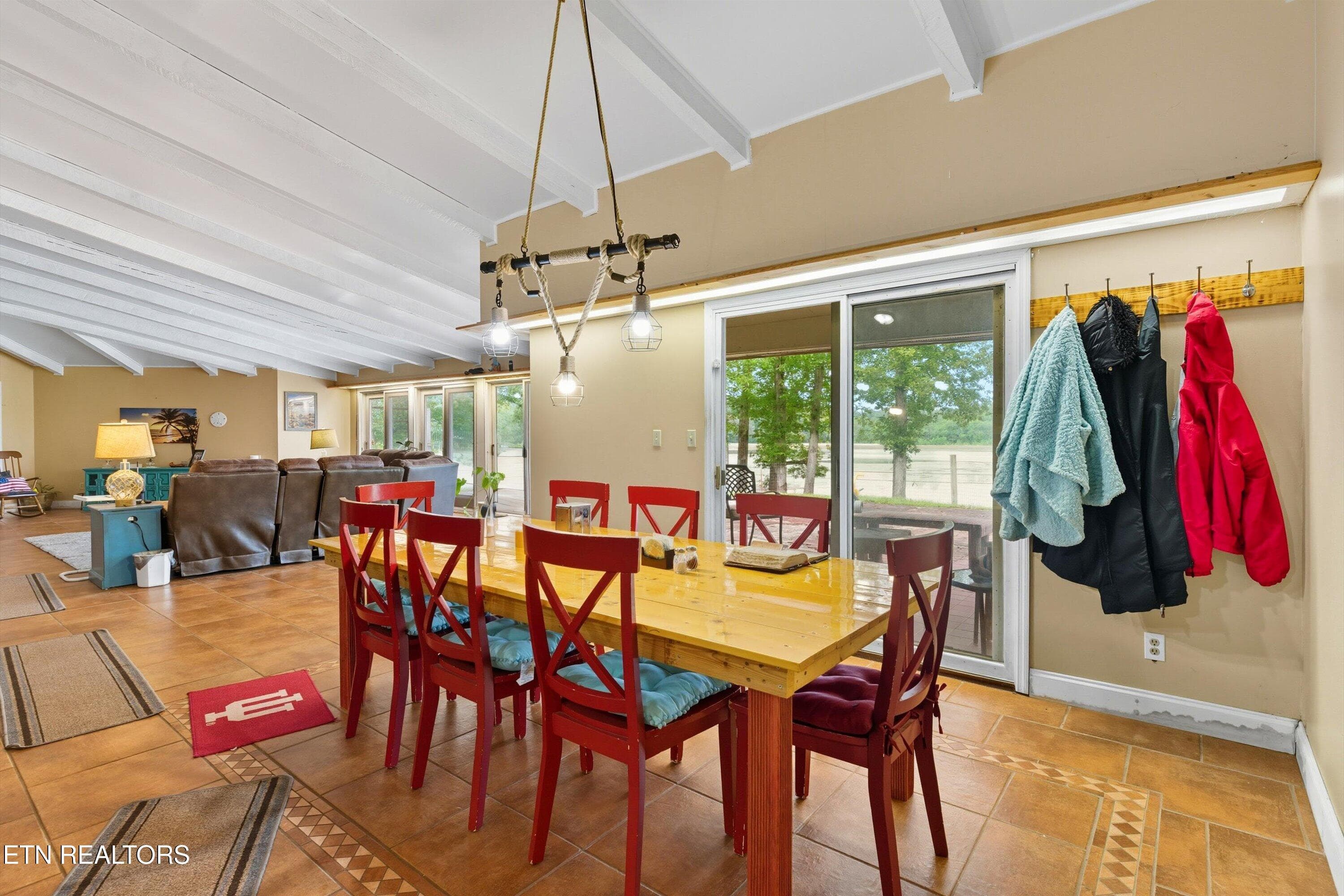 11-605 S Lake Dr-11 - 605 S Lake Drive A, Oneida, TN 37841