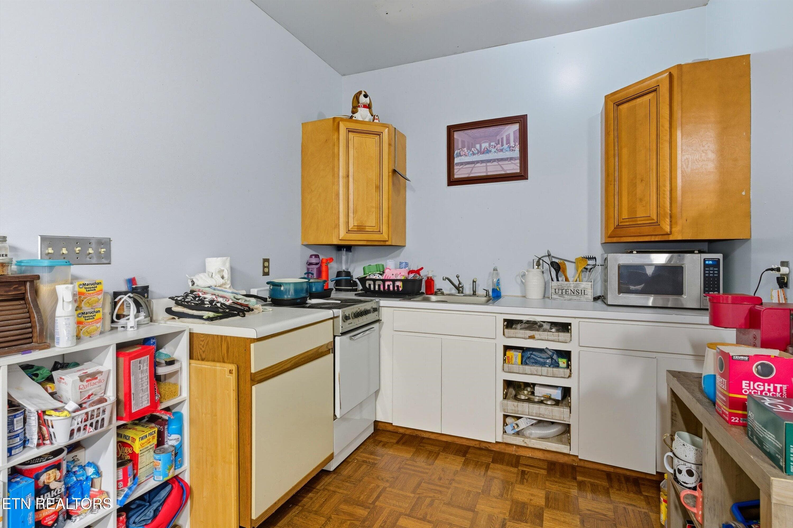 42-605 S Lake Dr-42 - 605 S Lake Drive A, Oneida, TN 37841