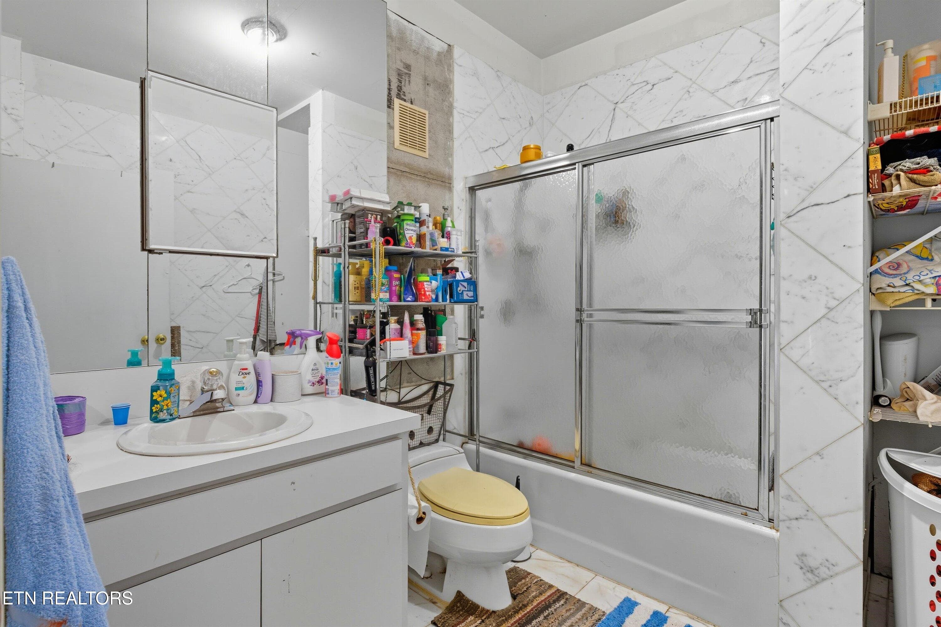 45-605 S Lake Dr-45 - 605 S Lake Drive A, Oneida, TN 37841