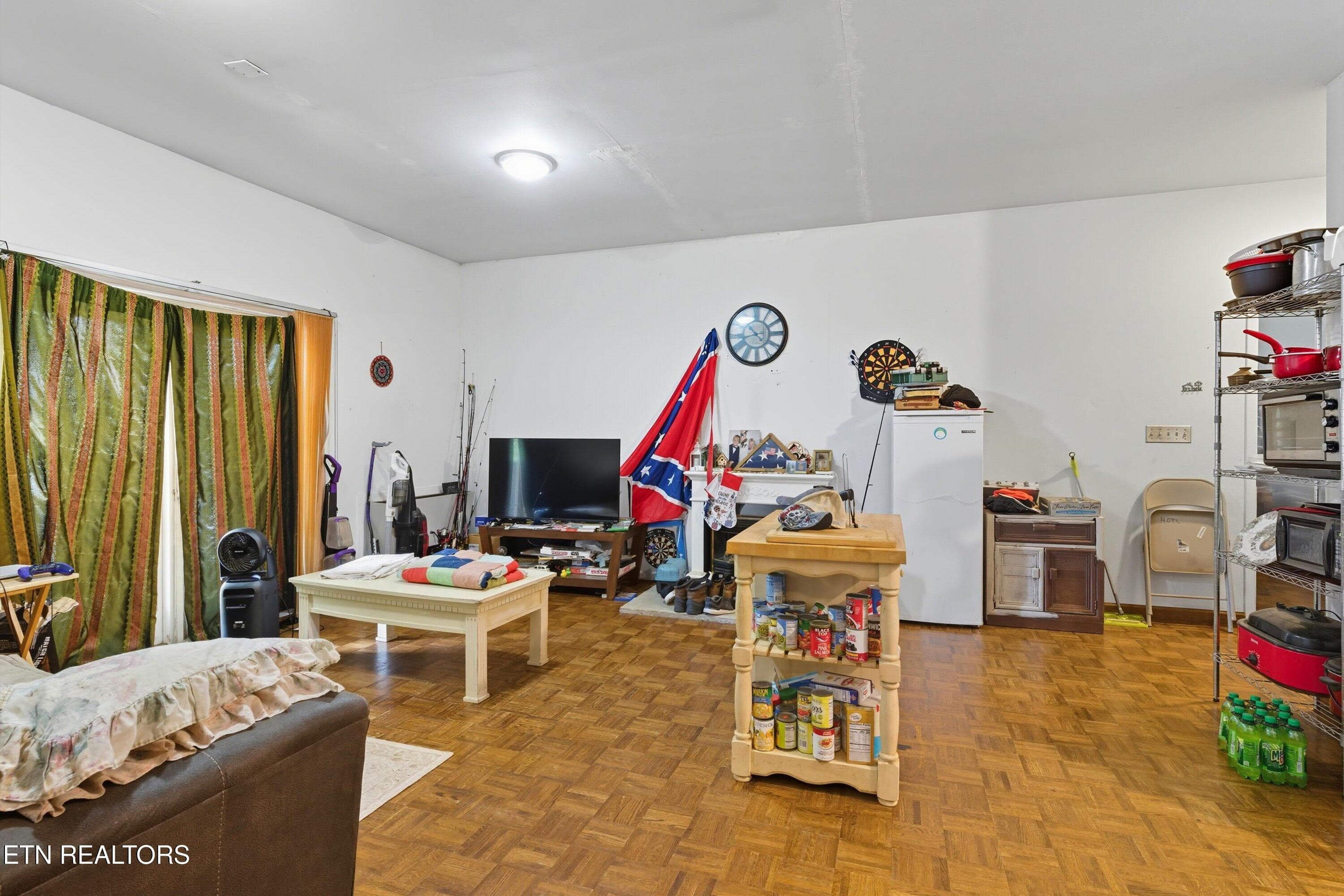 46-605 S Lake Dr-46 - 605 S Lake Drive A, Oneida, TN 37841