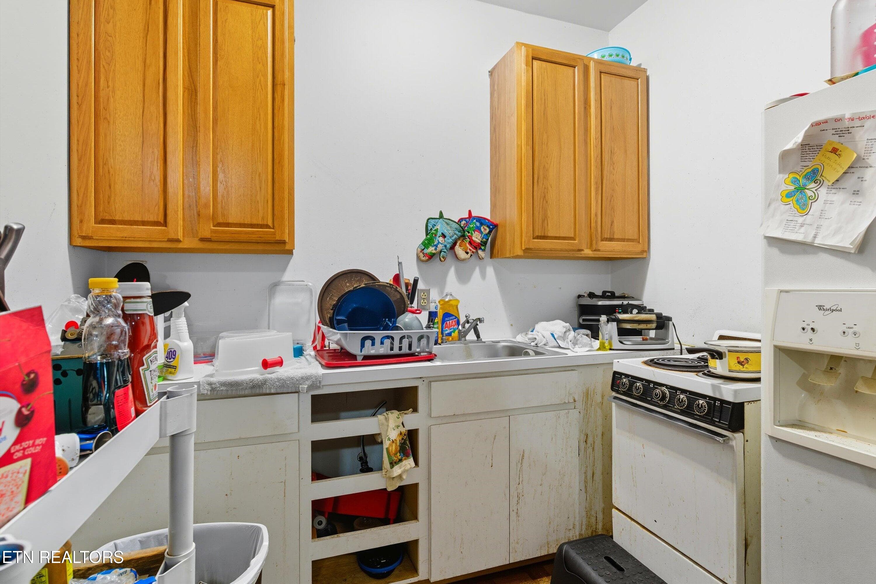 49-605 S Lake Dr-49 - 605 S Lake Drive A, Oneida, TN 37841