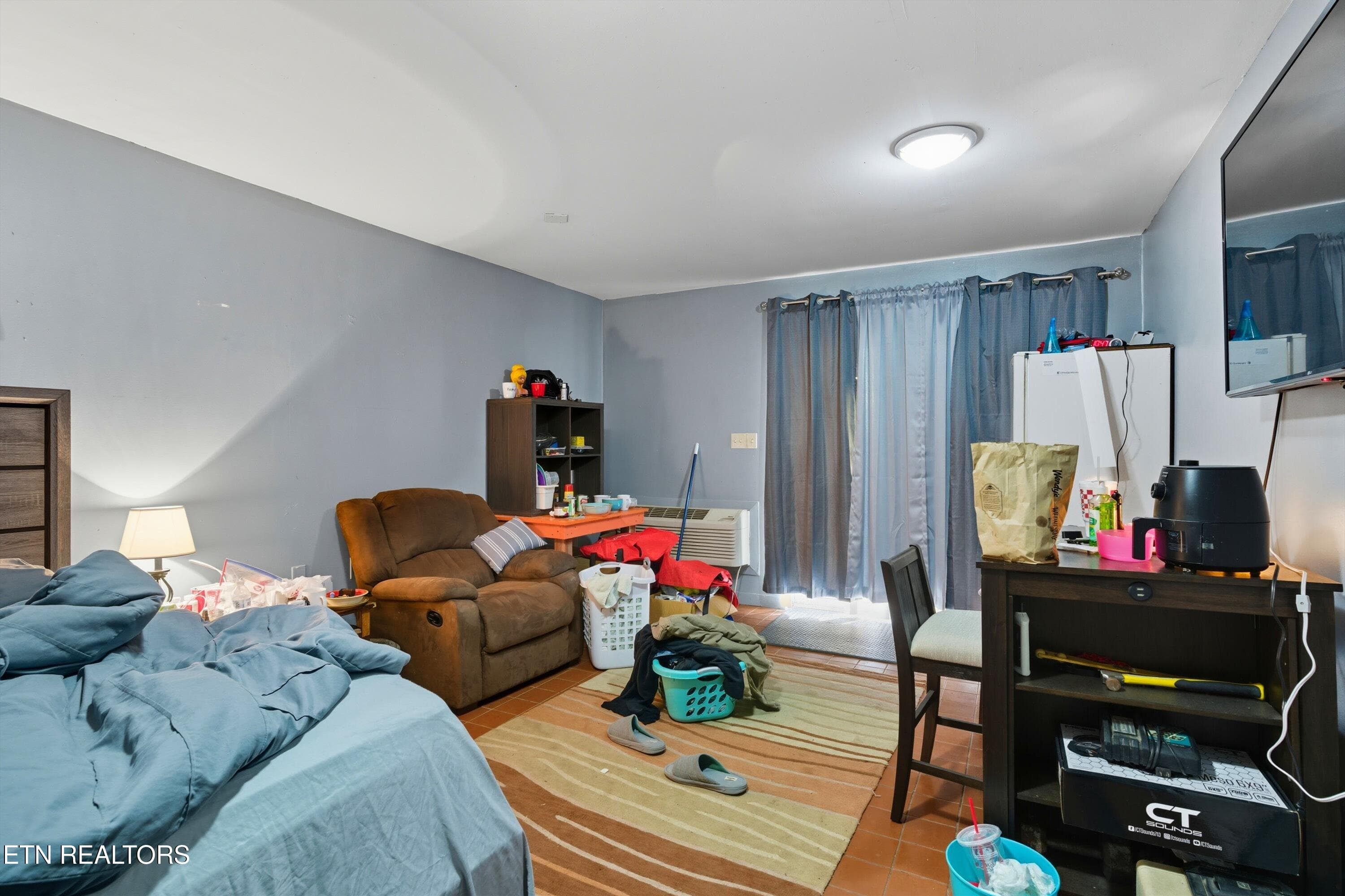 55-605 S Lake Dr-55 - 605 S Lake Drive A, Oneida, TN 37841
