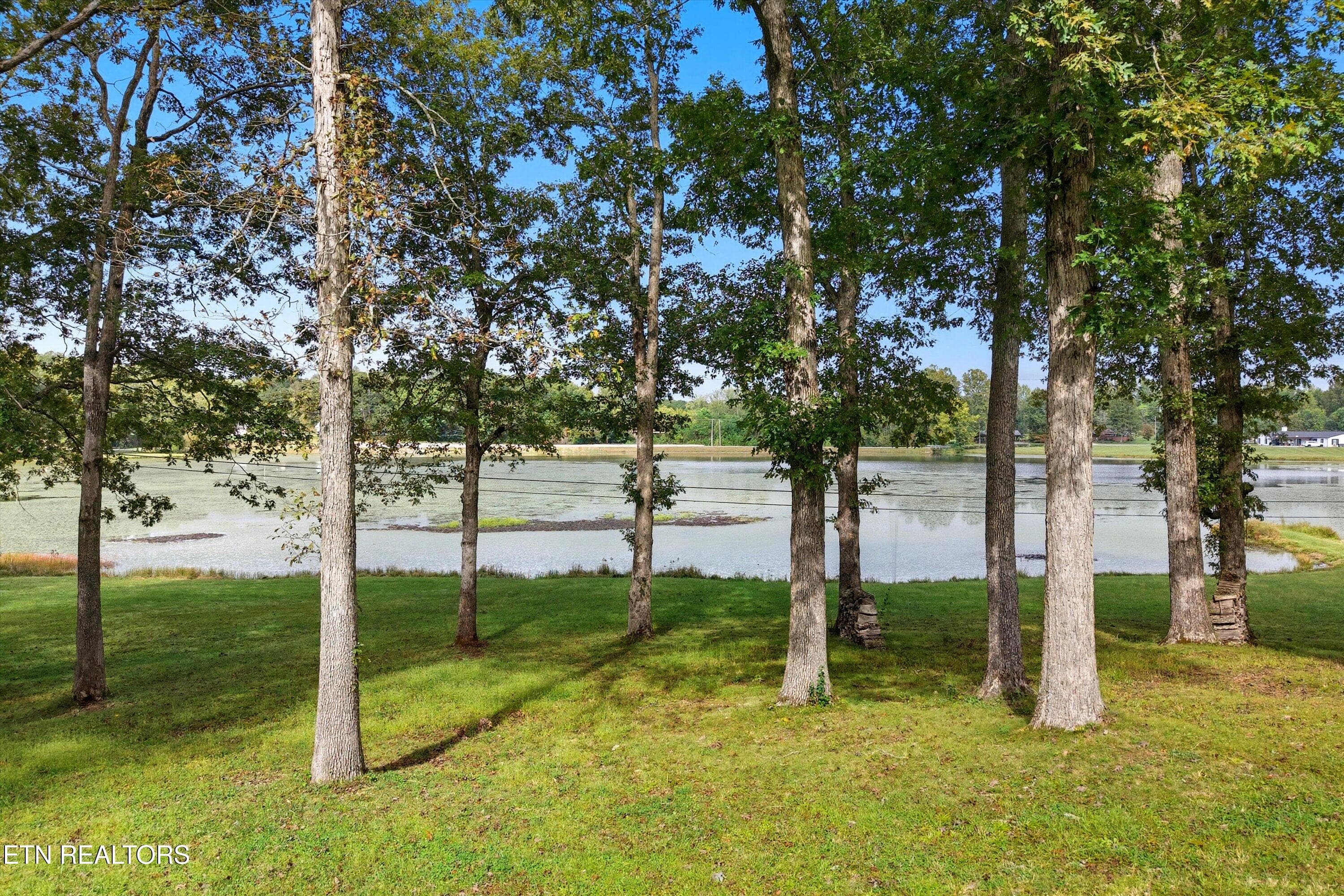 69-605 S Lake Dr-69 - 605 S Lake Drive A, Oneida, TN 37841