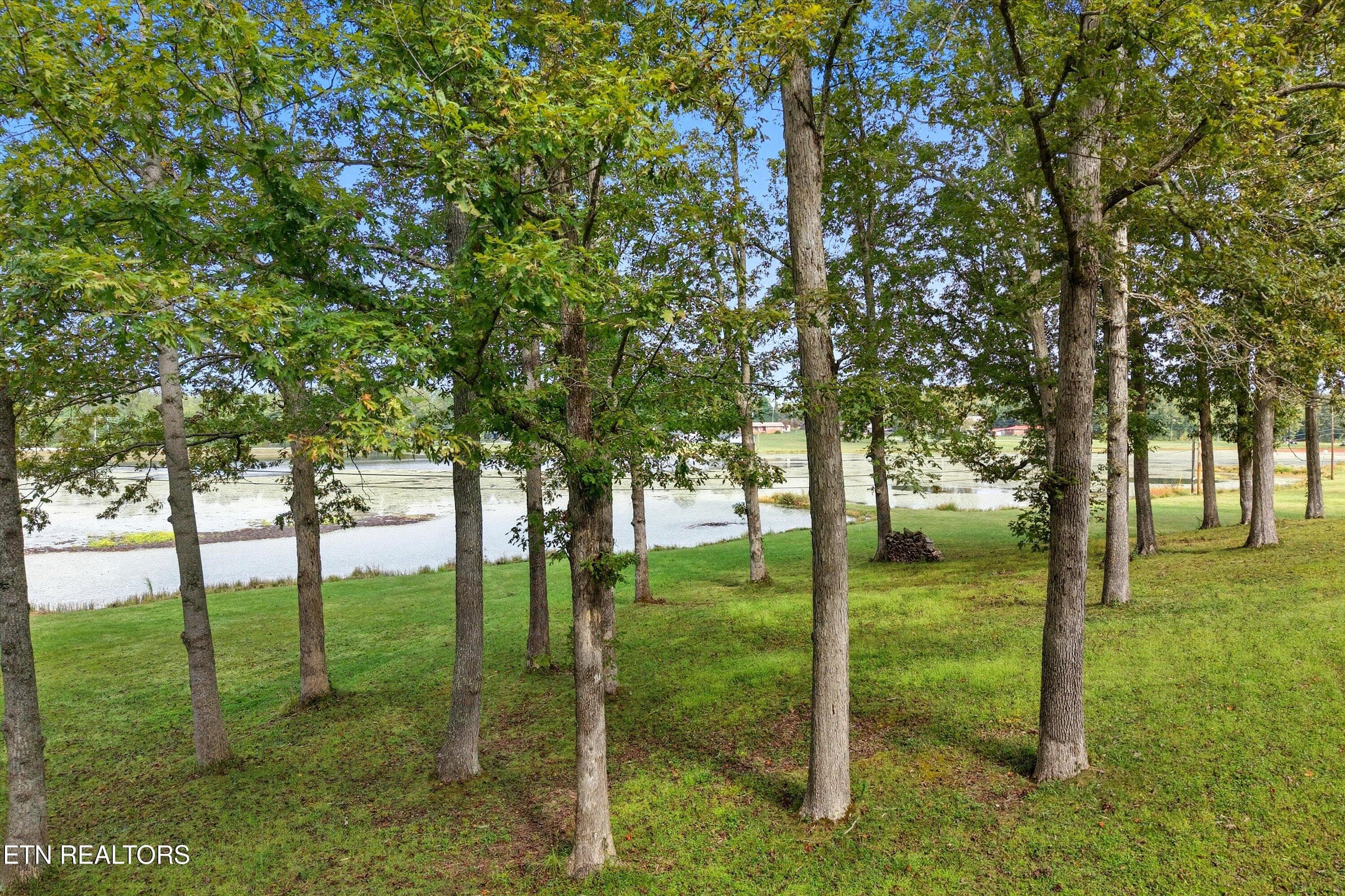 70-605 S Lake Dr-70 - 605 S Lake Drive A, Oneida, TN 37841