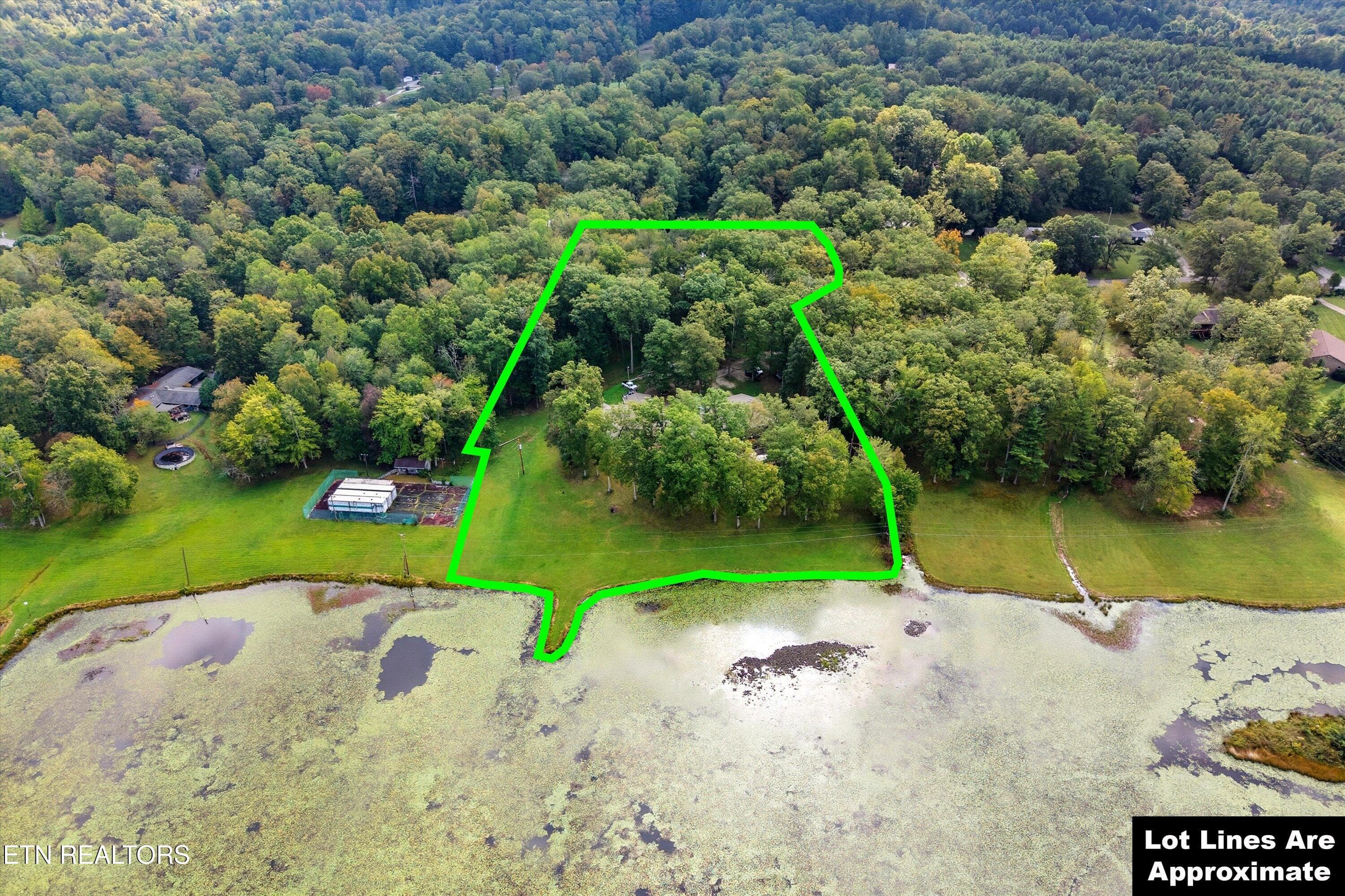 77-605 S Lake Dr-77 - 605 S Lake Drive A, Oneida, TN 37841