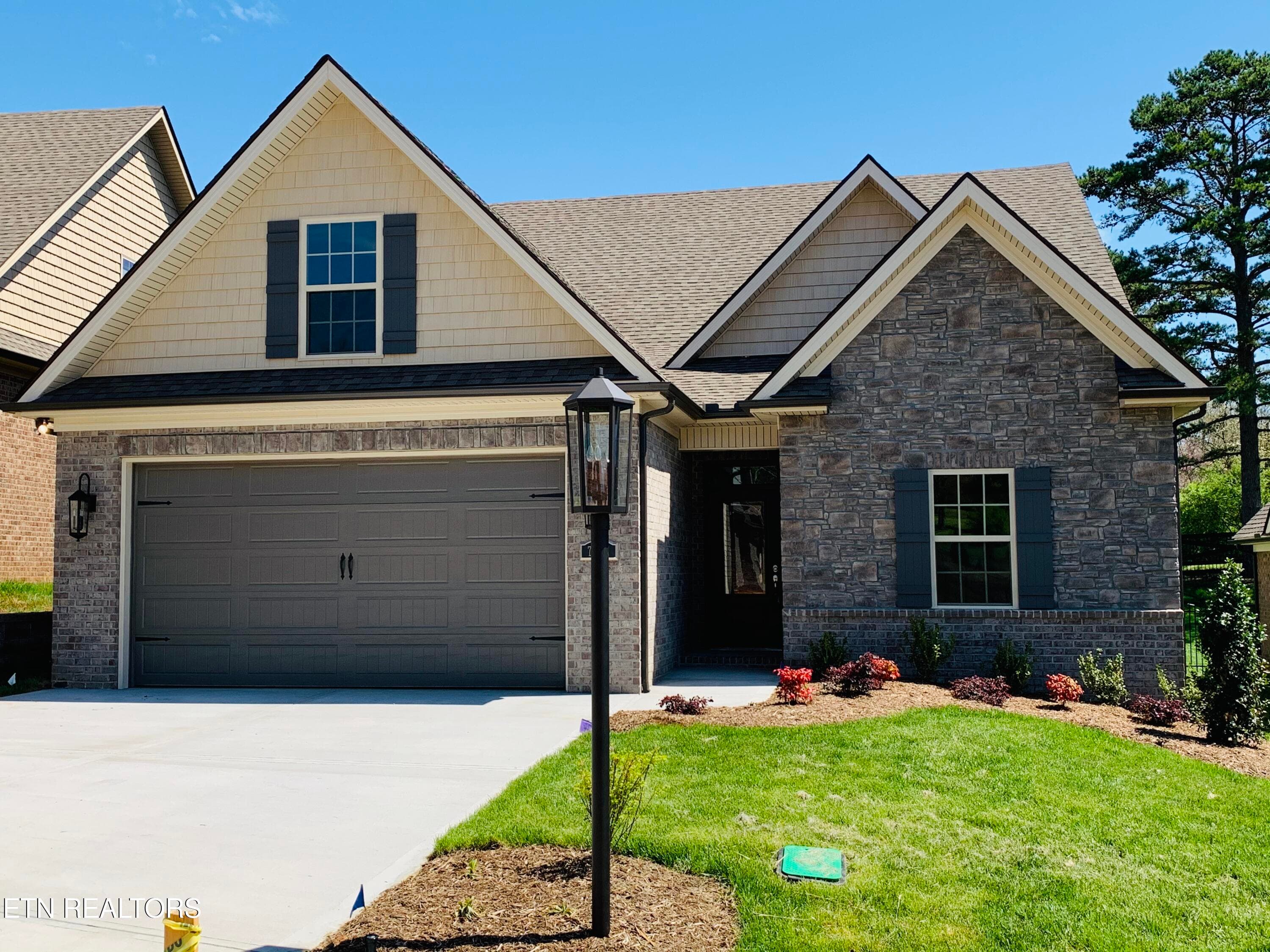 Similar House - 9975 Rio Bravo Lane, Knoxville, TN 37922, Knoxville