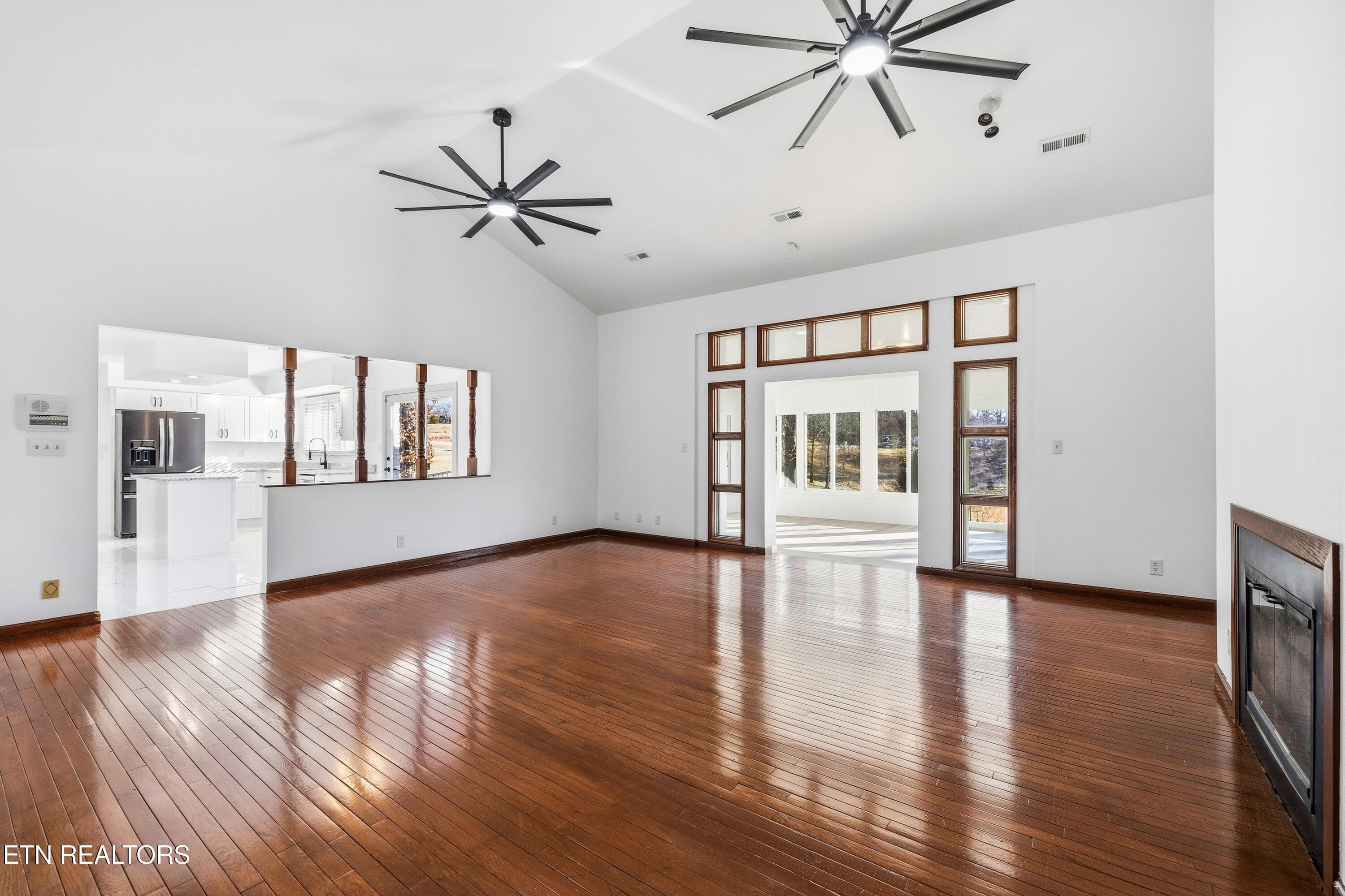 DEN INTO SUNROOM - 8002 Jackson Bend Rd, Lenoir City, TN 37772