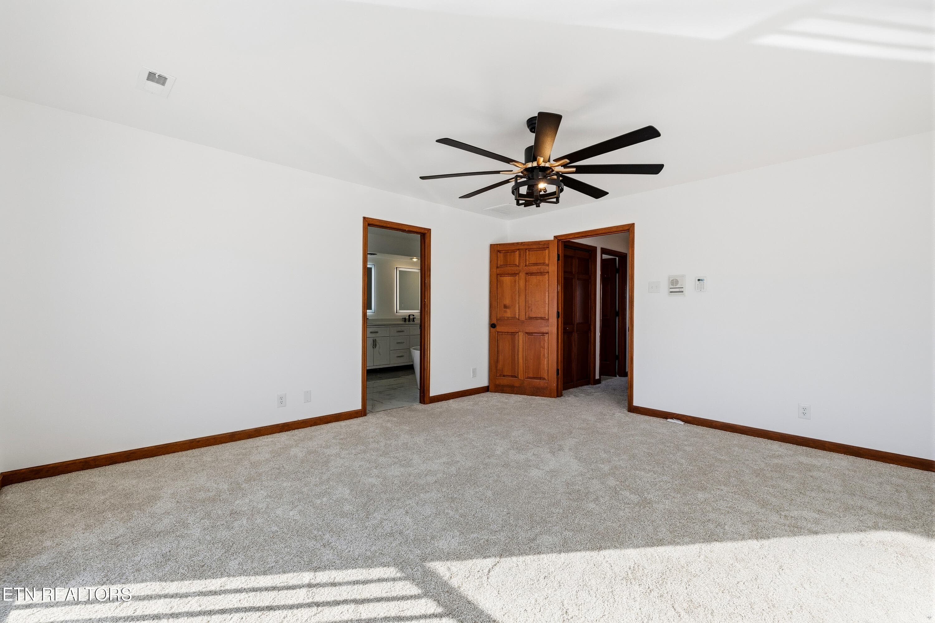 MASTER BEDROOM - 8002 Jackson Bend Rd, Lenoir City, TN 37772