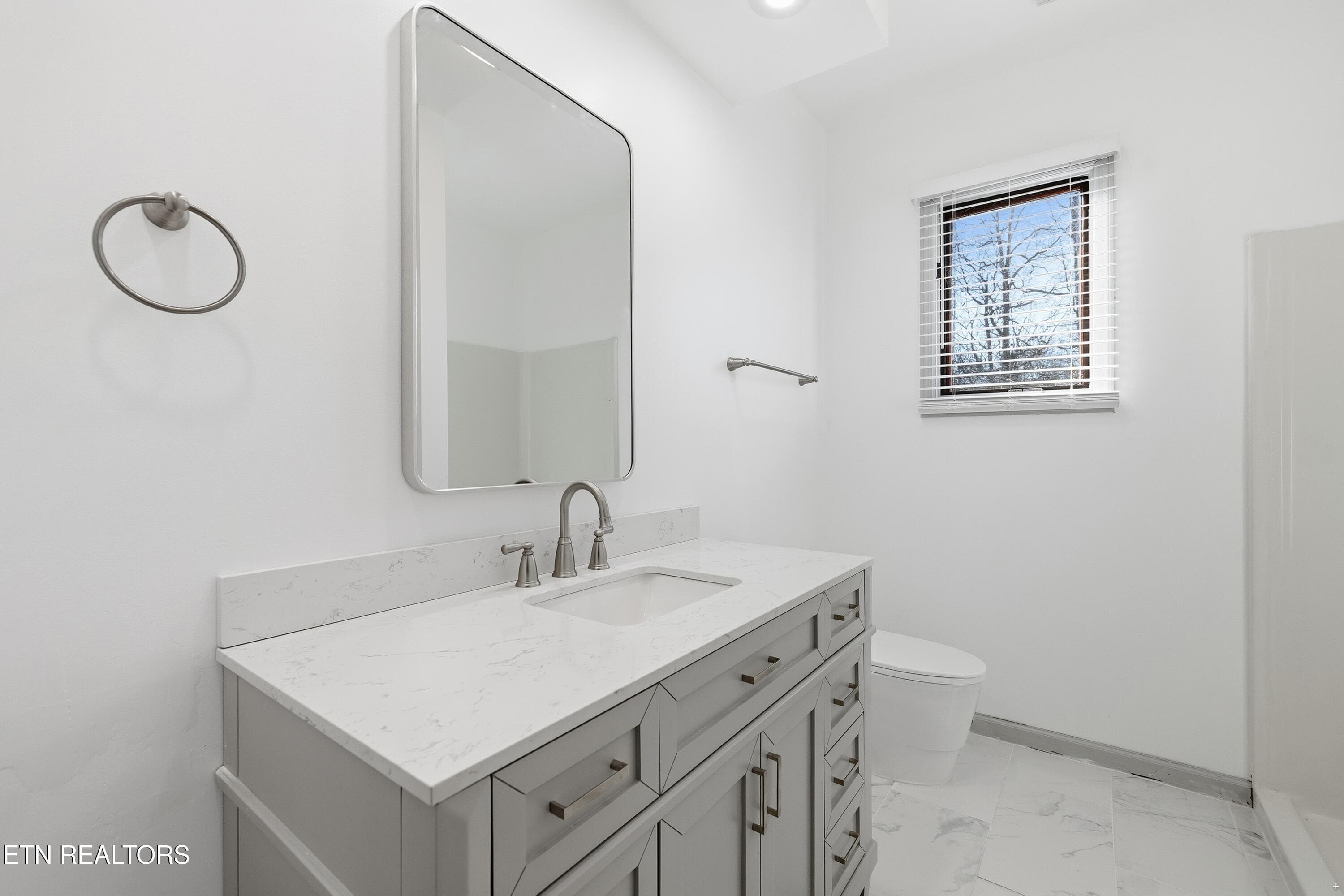 BATHROOM - 8002 Jackson Bend Rd, Lenoir City, TN 37772
