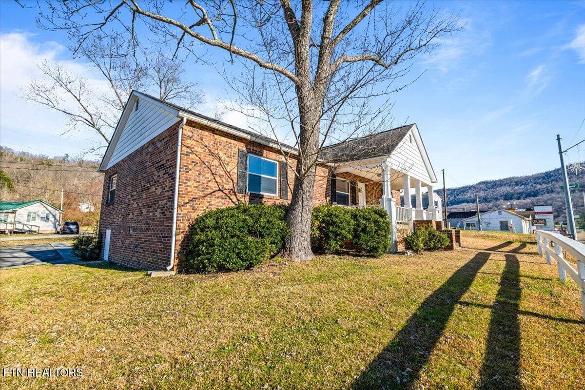 30-5th St - 1171 5Th St, Jellico, TN 37762