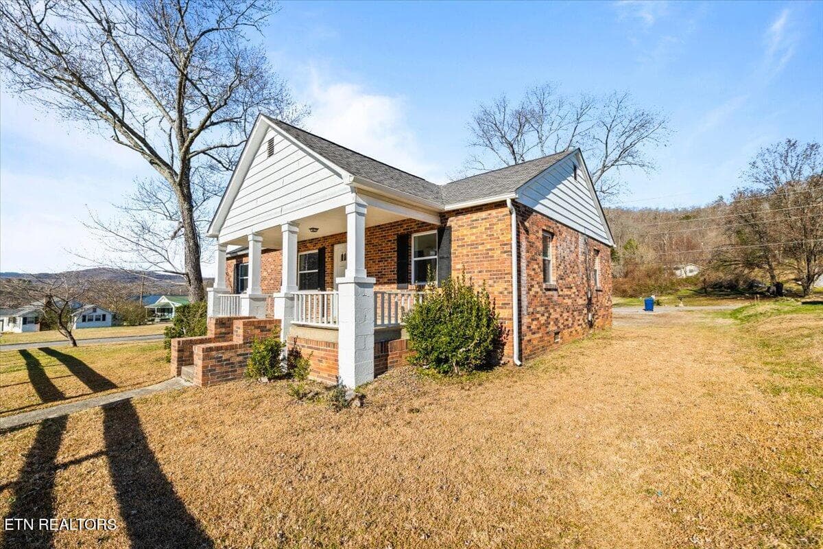 02-5th St - 1171 5Th St, Jellico, TN 37762