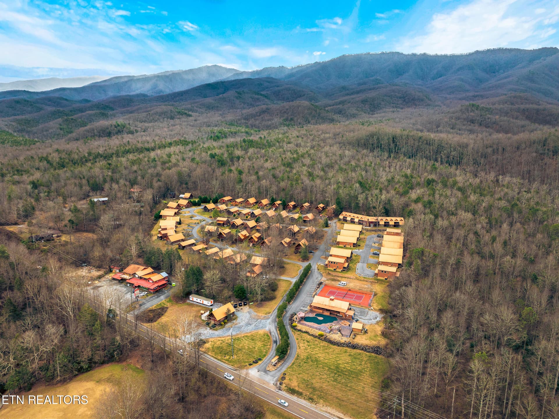 206 forrest loop way_15-32 - 206 Forrest Loop Way 15, Gatlinburg, TN 37738