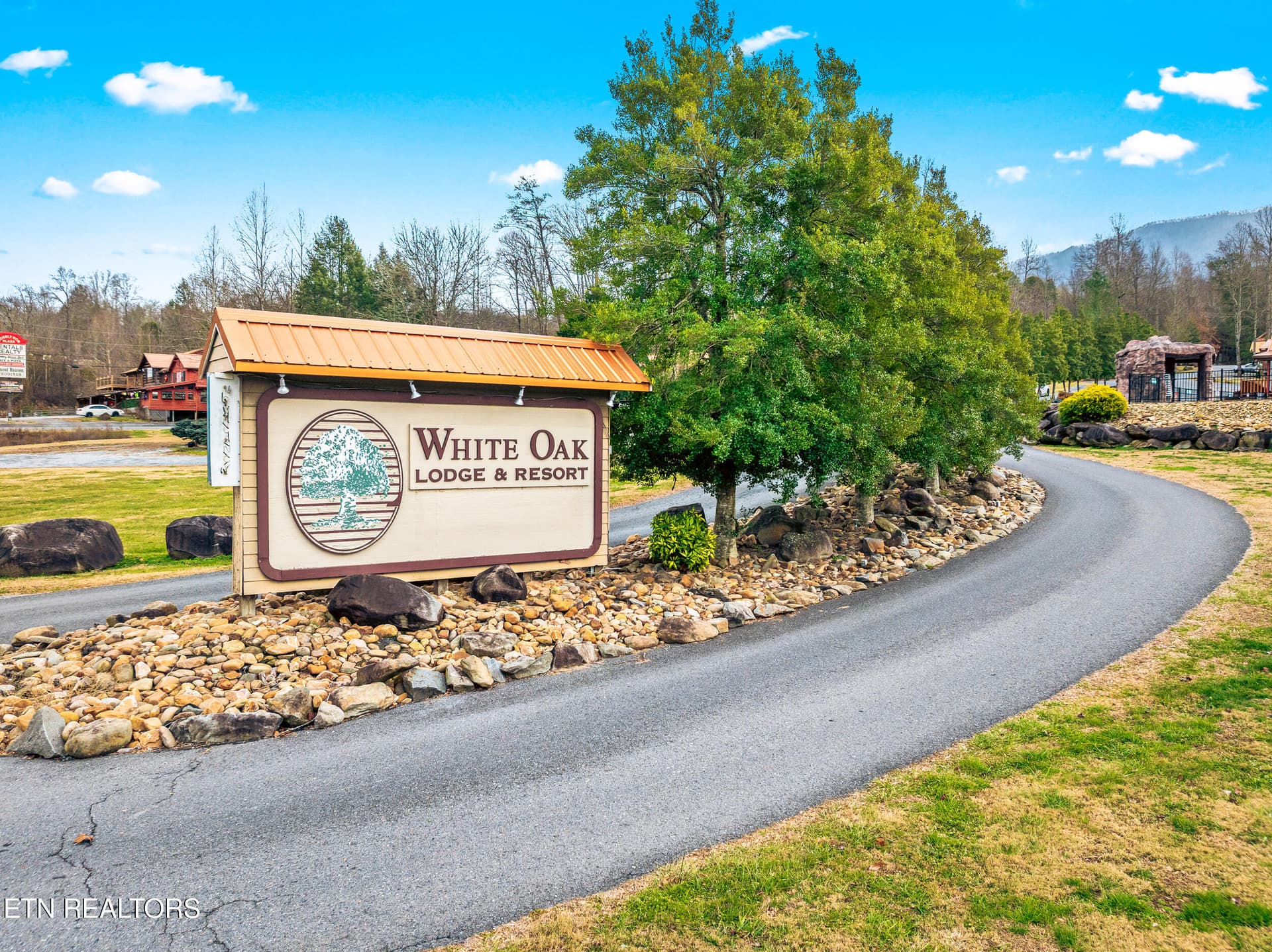 206 forrest loop way_15-35 - 206 Forrest Loop Way 15, Gatlinburg, TN 37738