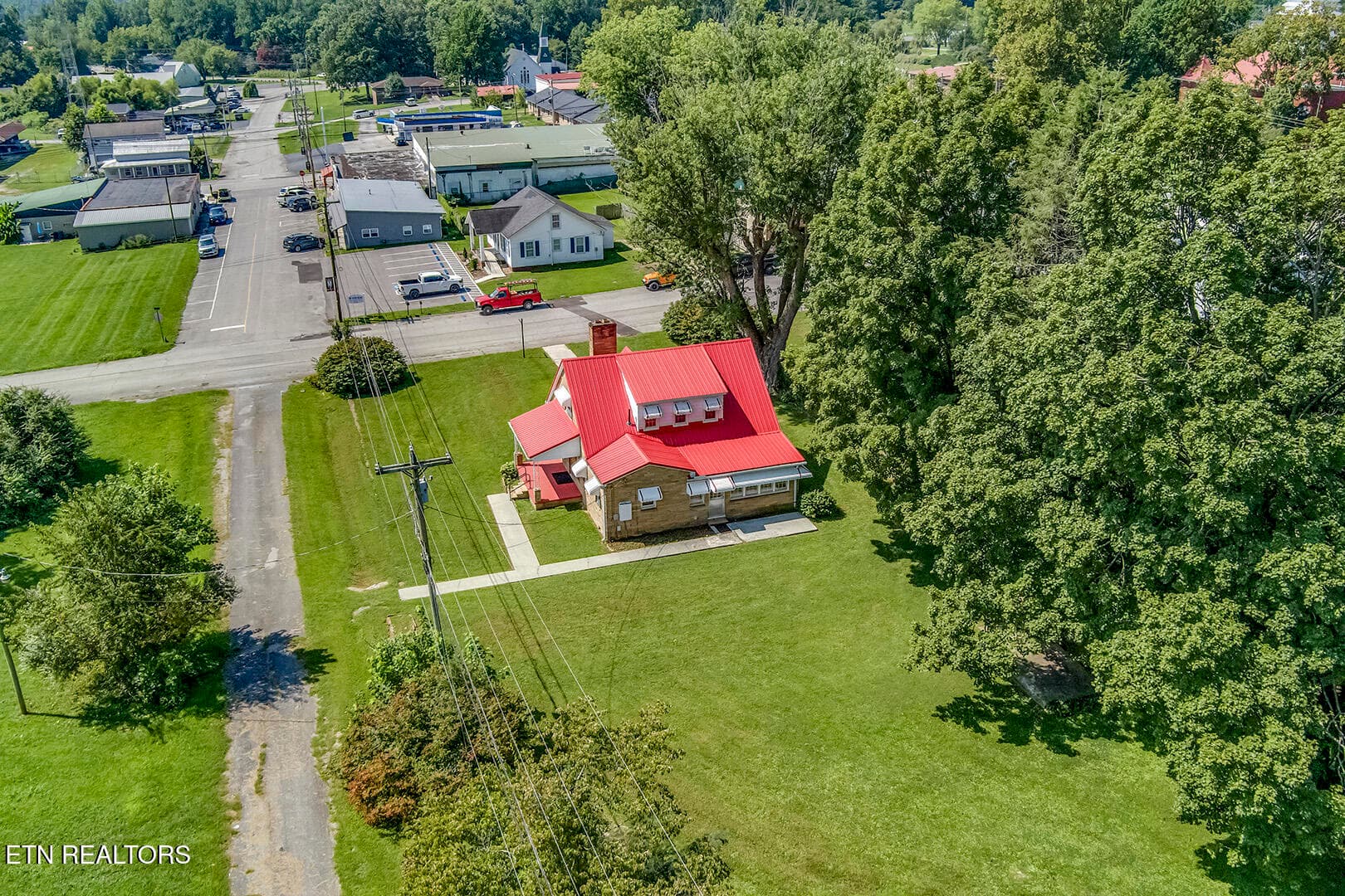 48_CourtStreet_522_BackElevated - 522 Court St, Wartburg, TN 37887, Wartburg