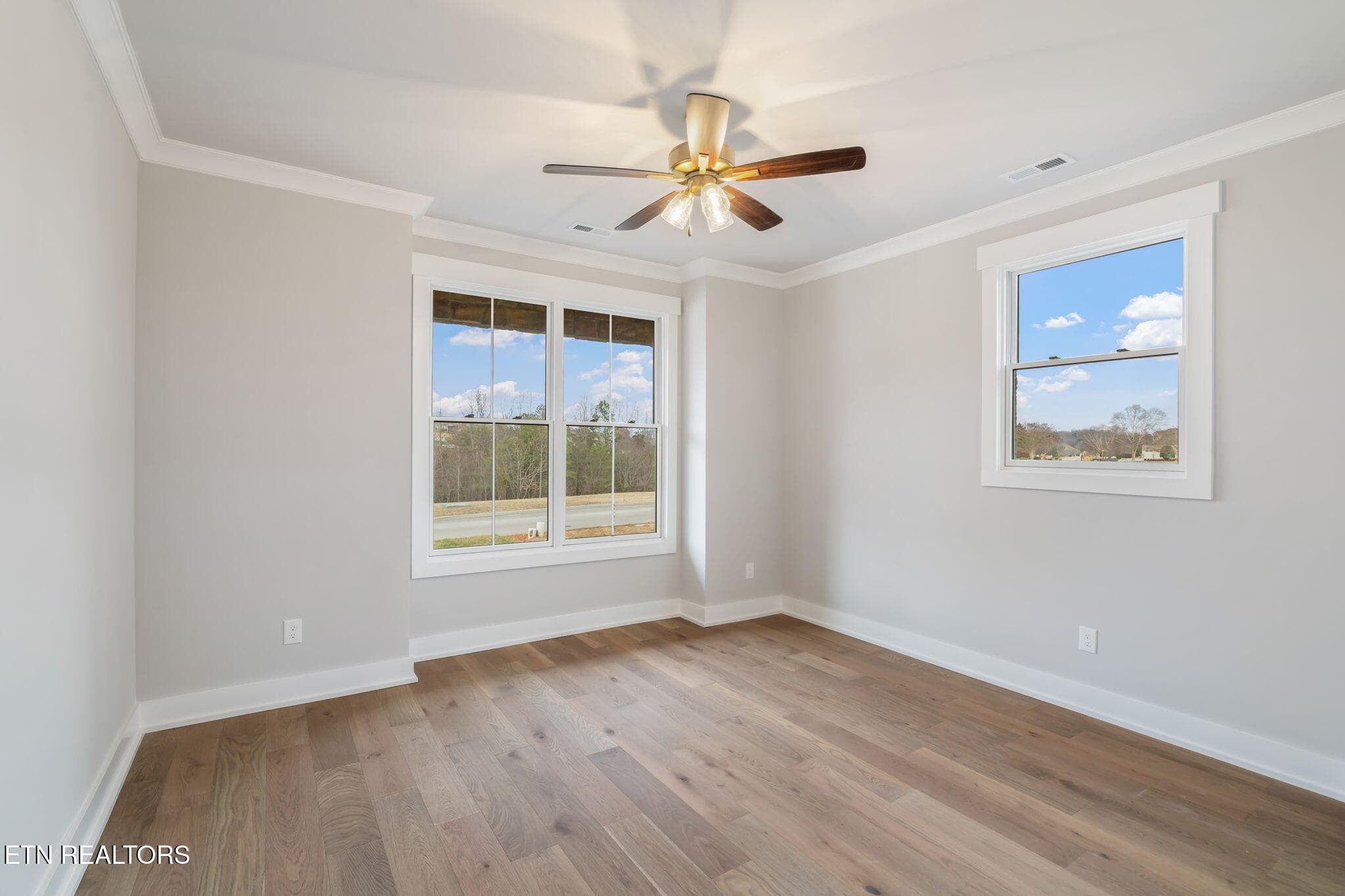 Guest Room - 204 Goldcrest Drive, Vonore, TN 37885