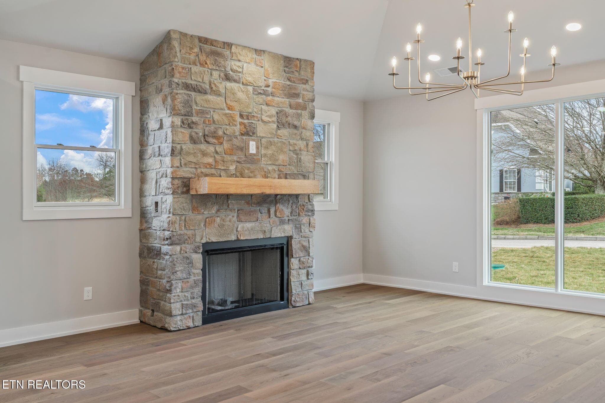 28-web-or-mls-204 Goldcrest Drive-22 - 204 Goldcrest Drive, Vonore, TN 37885