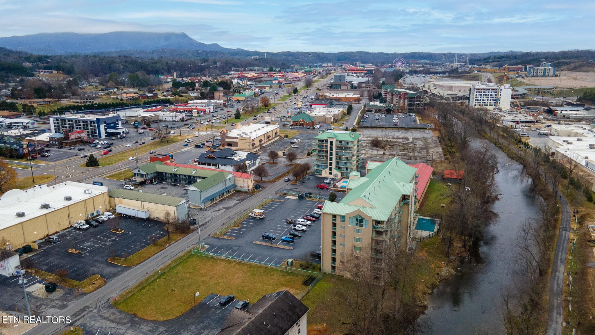 3215 N. River Rd Unit 503 - Pigeon Forge - 3215 N River Rd 503, Pigeon Forge, TN 37863
