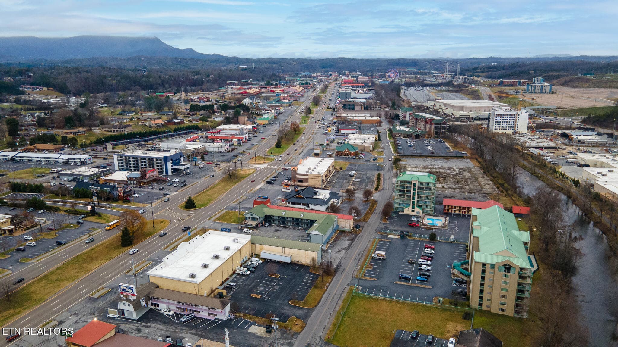 3215 N. River Rd Unit 503 - Pigeon Forge - 3215 N River Rd 503, Pigeon Forge, TN 37863
