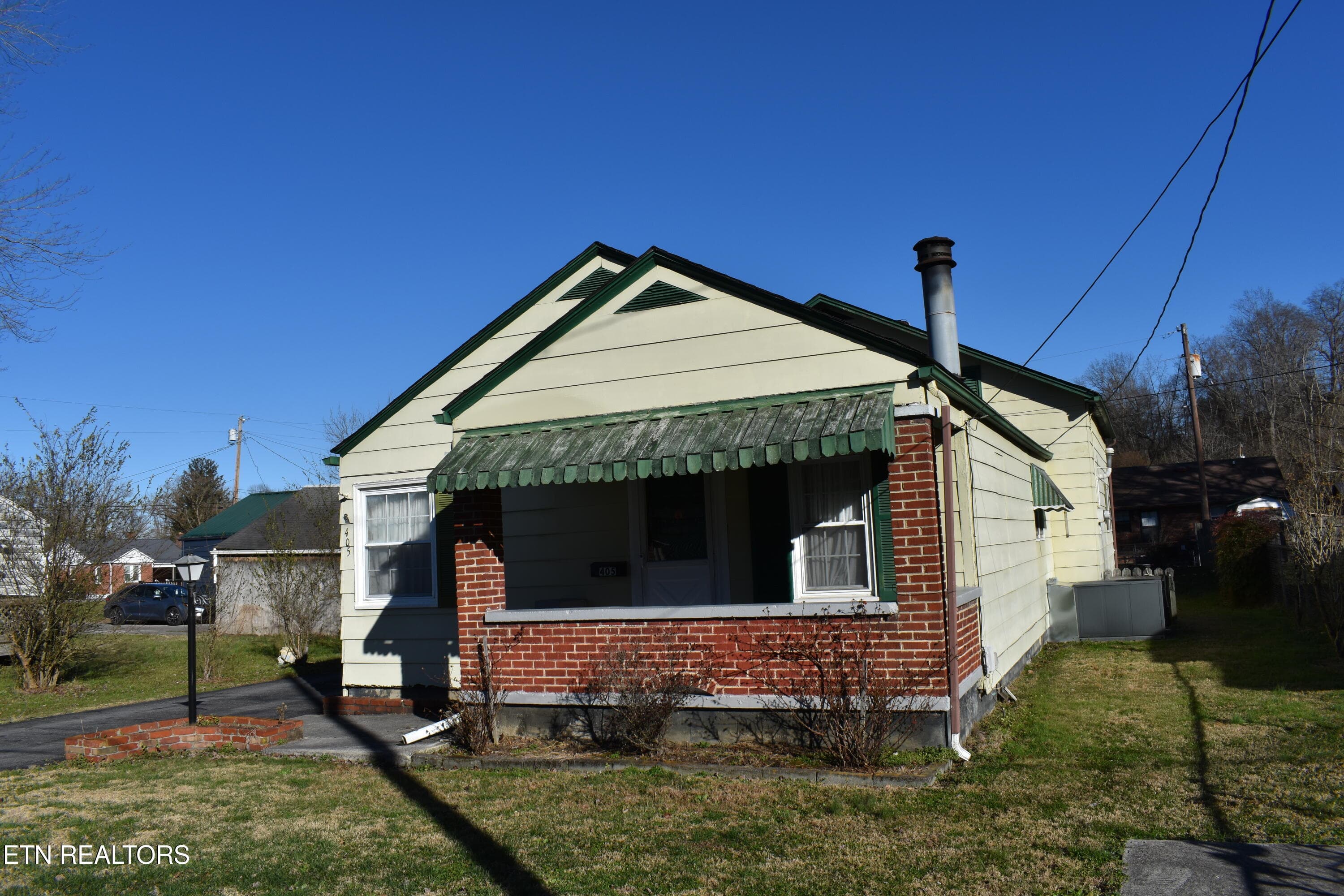 405 S 37th St, Middlesboro, KY 40965