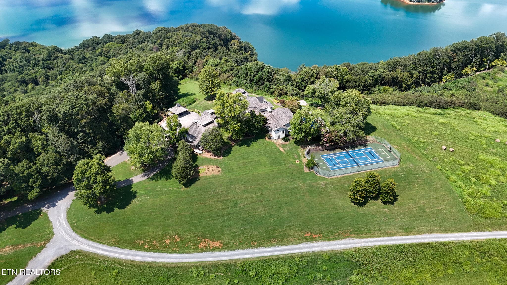dji_fly_20250820_144140_0092_17557221912 - 2093 Edgewater Sound, Morristown, TN 37814