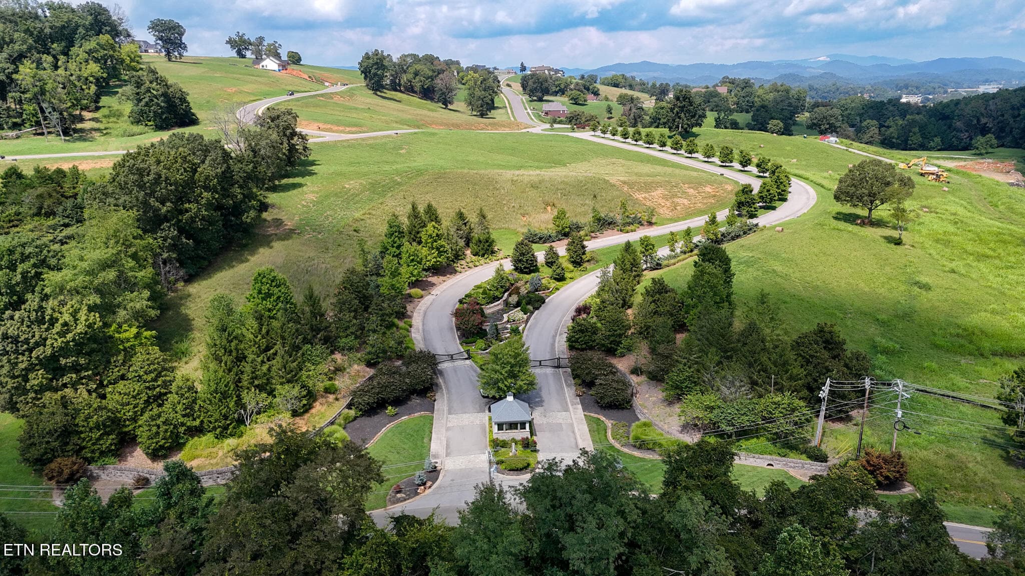 dji_fly_20250820_145538_0104_17557221877 - 2093 Edgewater Sound, Morristown, TN 37814