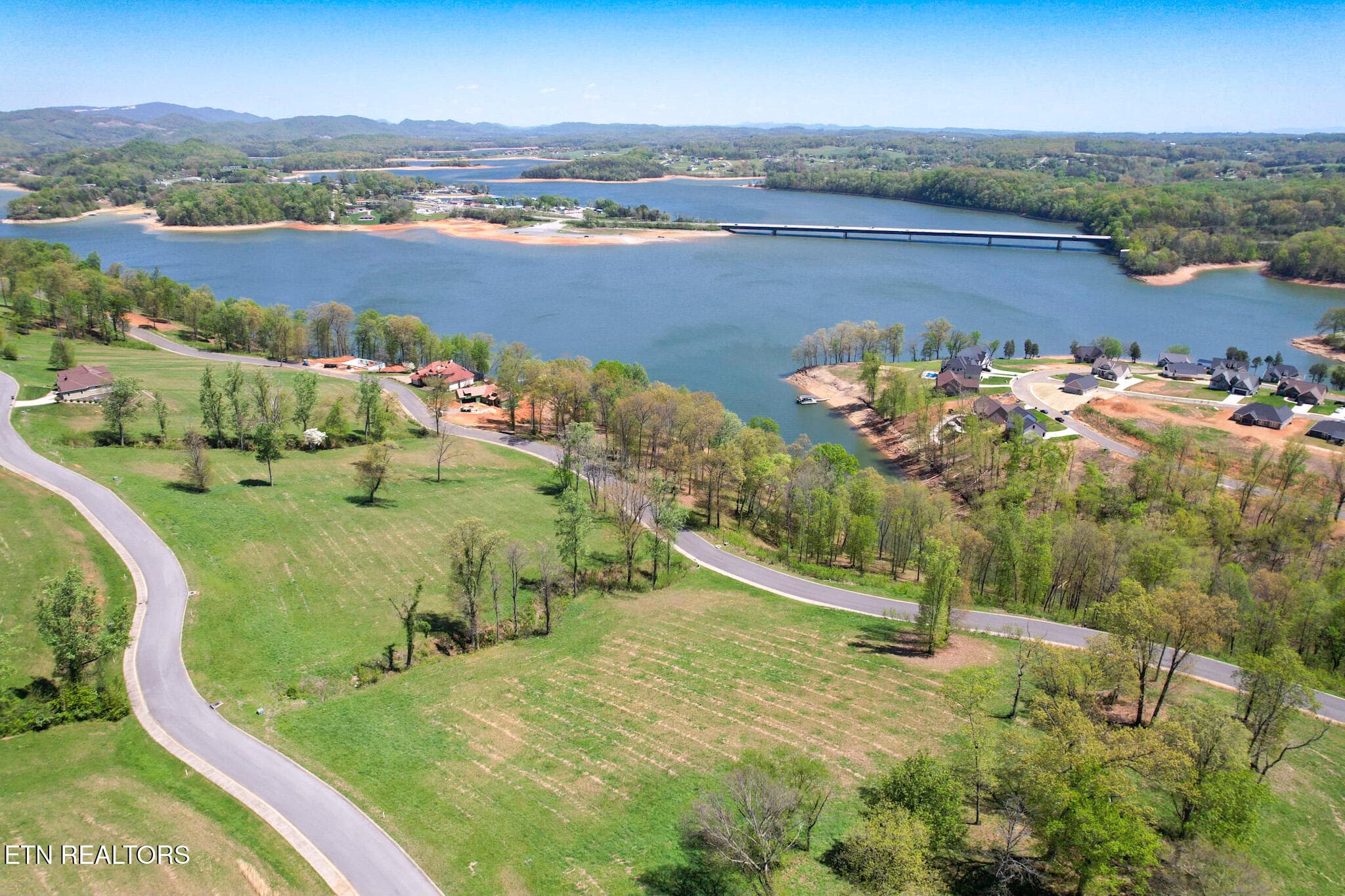 dji_fly_20230417_130140_512_168175106448 - 2093 Edgewater Sound, Morristown, TN 37814