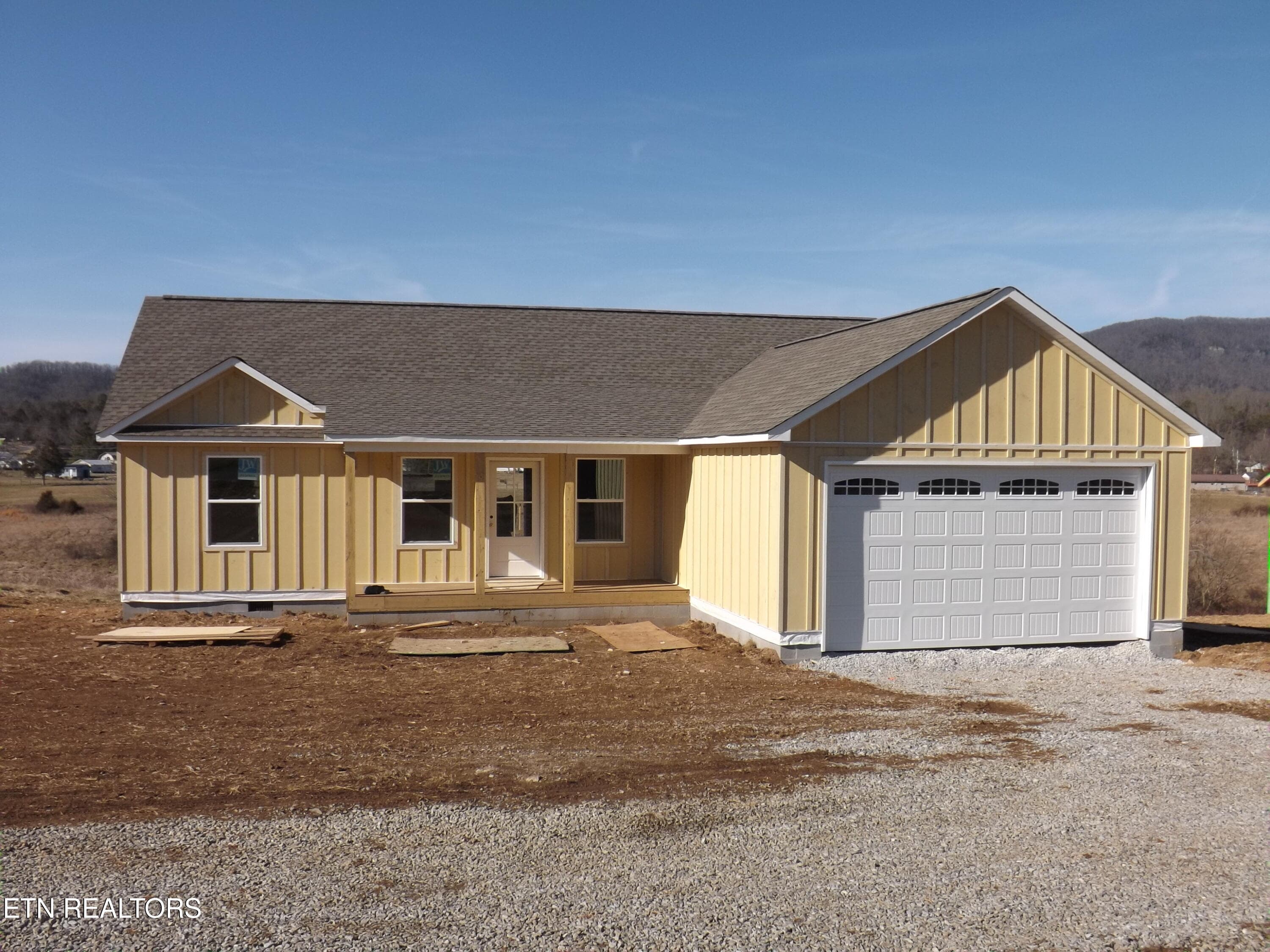 DSCF3636 - 955 Shawanee Rd, Harrogate, TN 37752