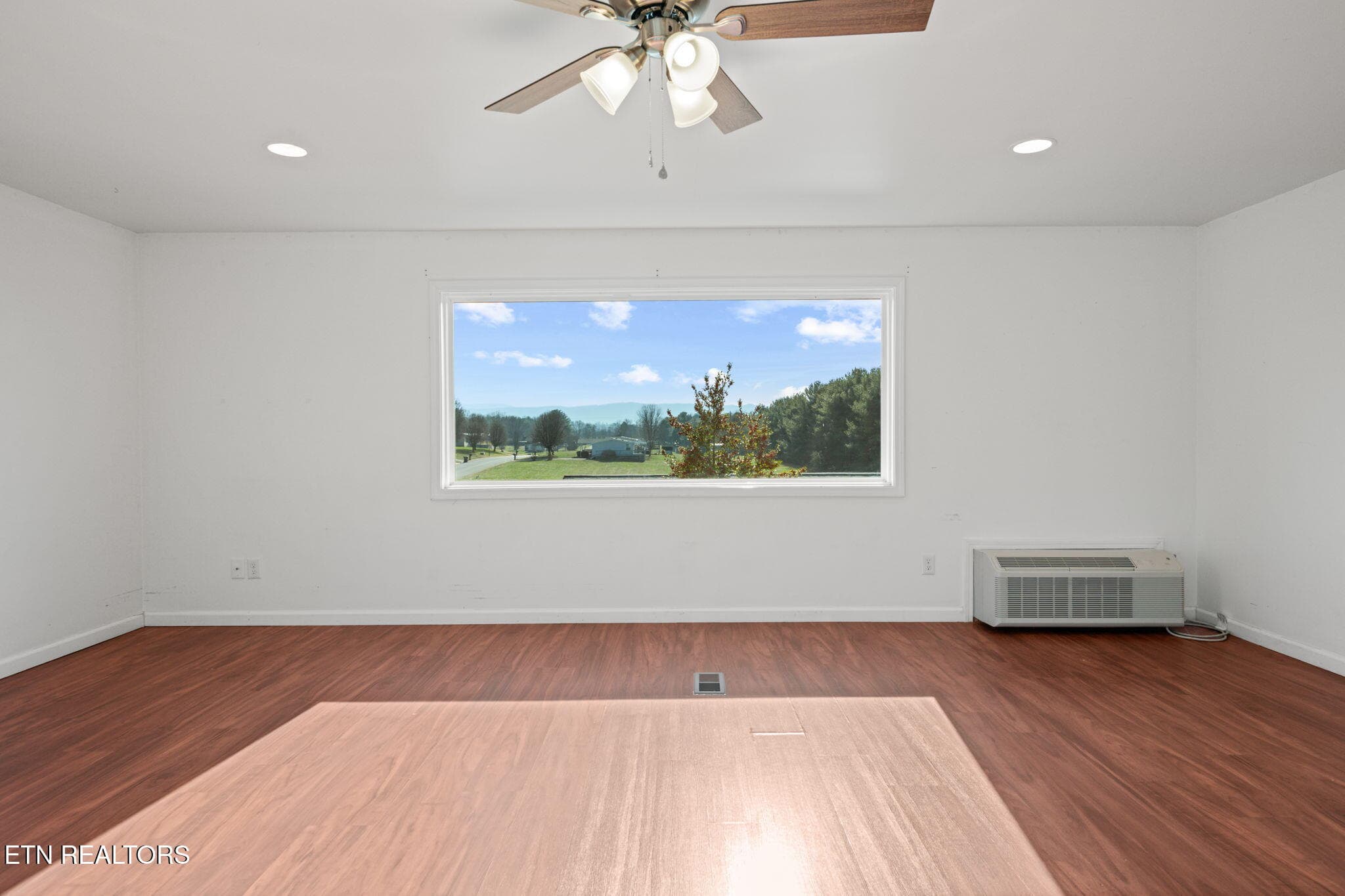 17-web-or-mls-1009 Ridge View-6192 - 1009 Ridge View Rd, Maryville, TN 37801, Maryville