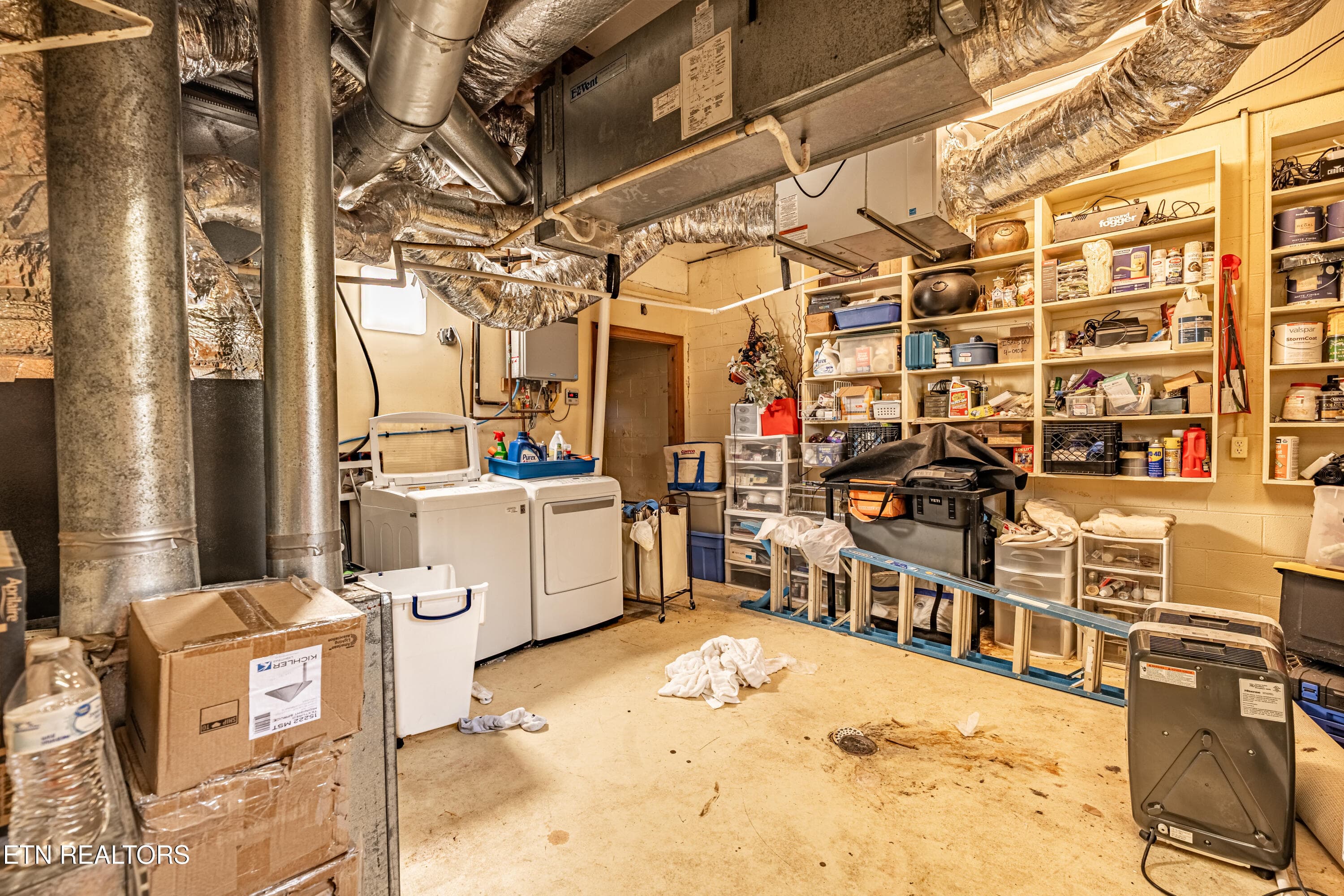 Laundry - 11104 Poplar Ridge Rd, Knoxville, TN 37932, Knoxville