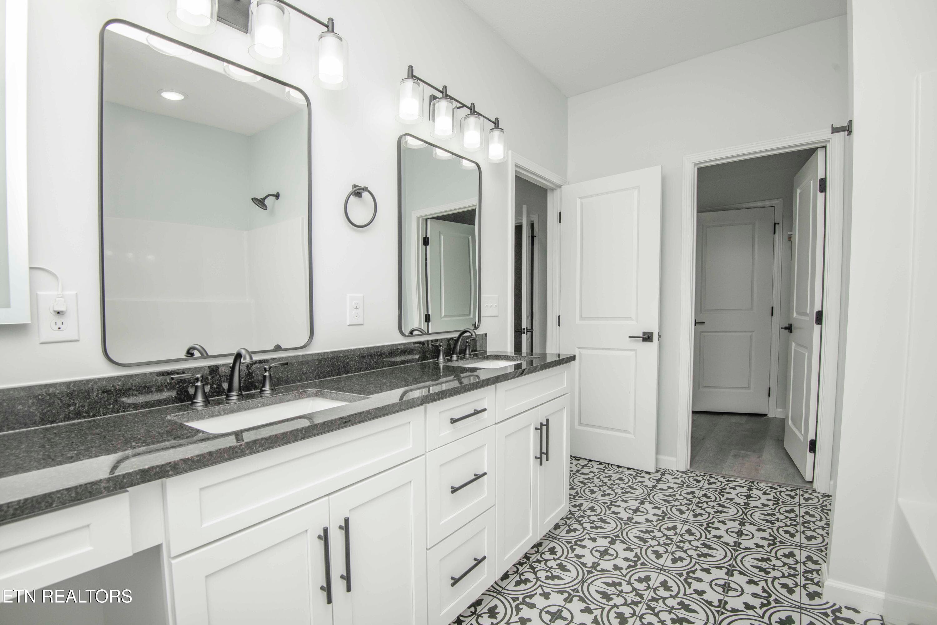 Primary Bath - 1050 Rachel Drive, White Pine, TN 37890, White Pine