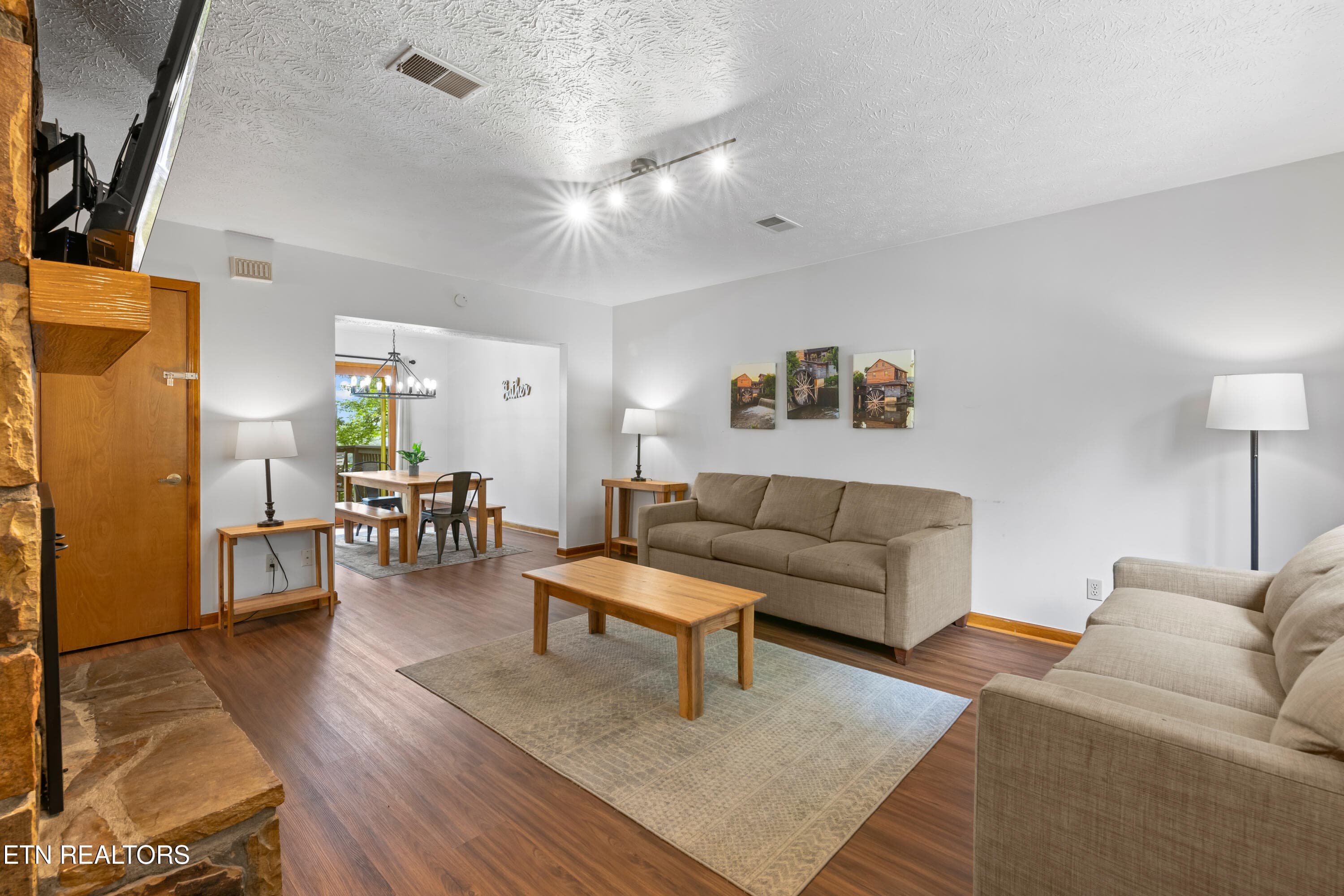 Pinecrest Townhomes - 141-03 - 3729 Plaza Way 141, Pigeon Forge, TN 37863