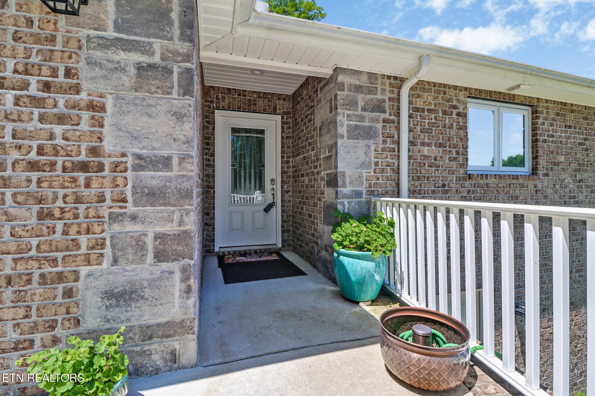 Front door - 38 Markham Terrace, Crossville, TN 38558